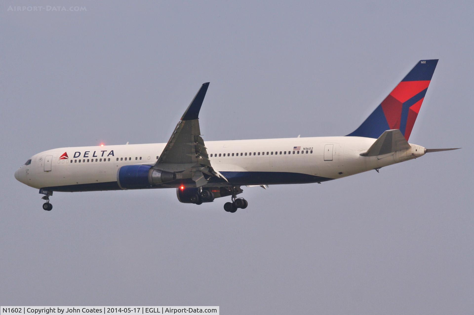 N1602, 1999 Boeing 767-332 C/N 29694, Arriving 27L
