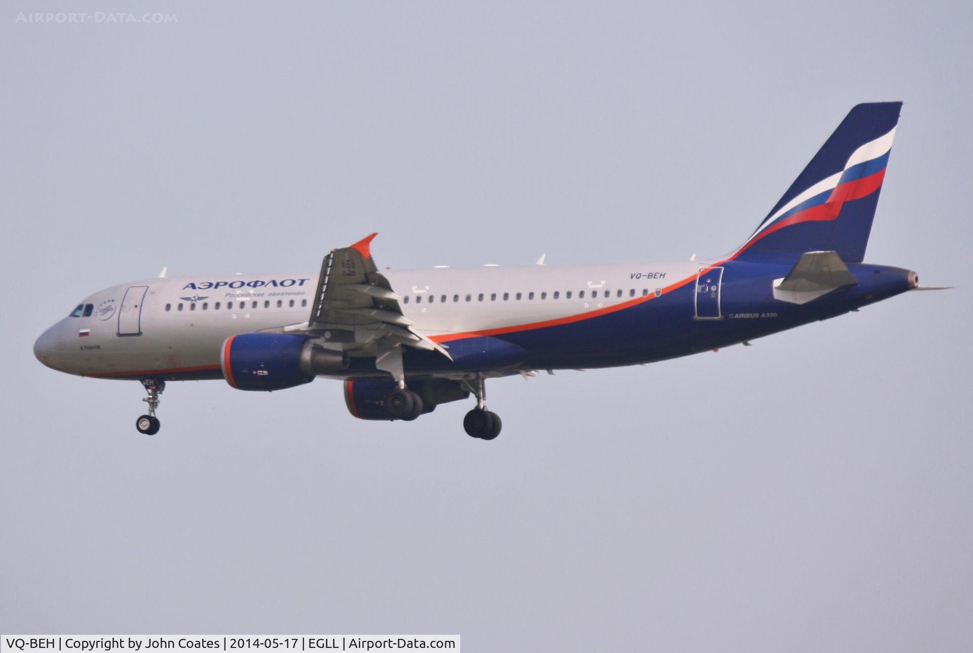 VQ-BEH, 2009 Airbus A320-214 C/N 4133, Arriving 27L