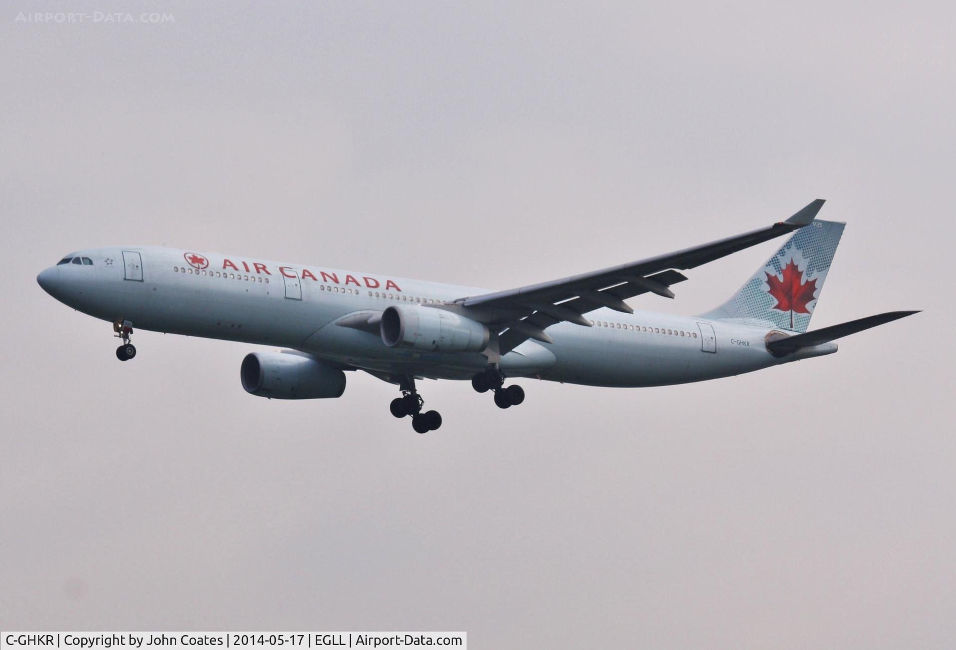 C-GHKR, 2001 Airbus A330-343 C/N 0400, Approach 27L