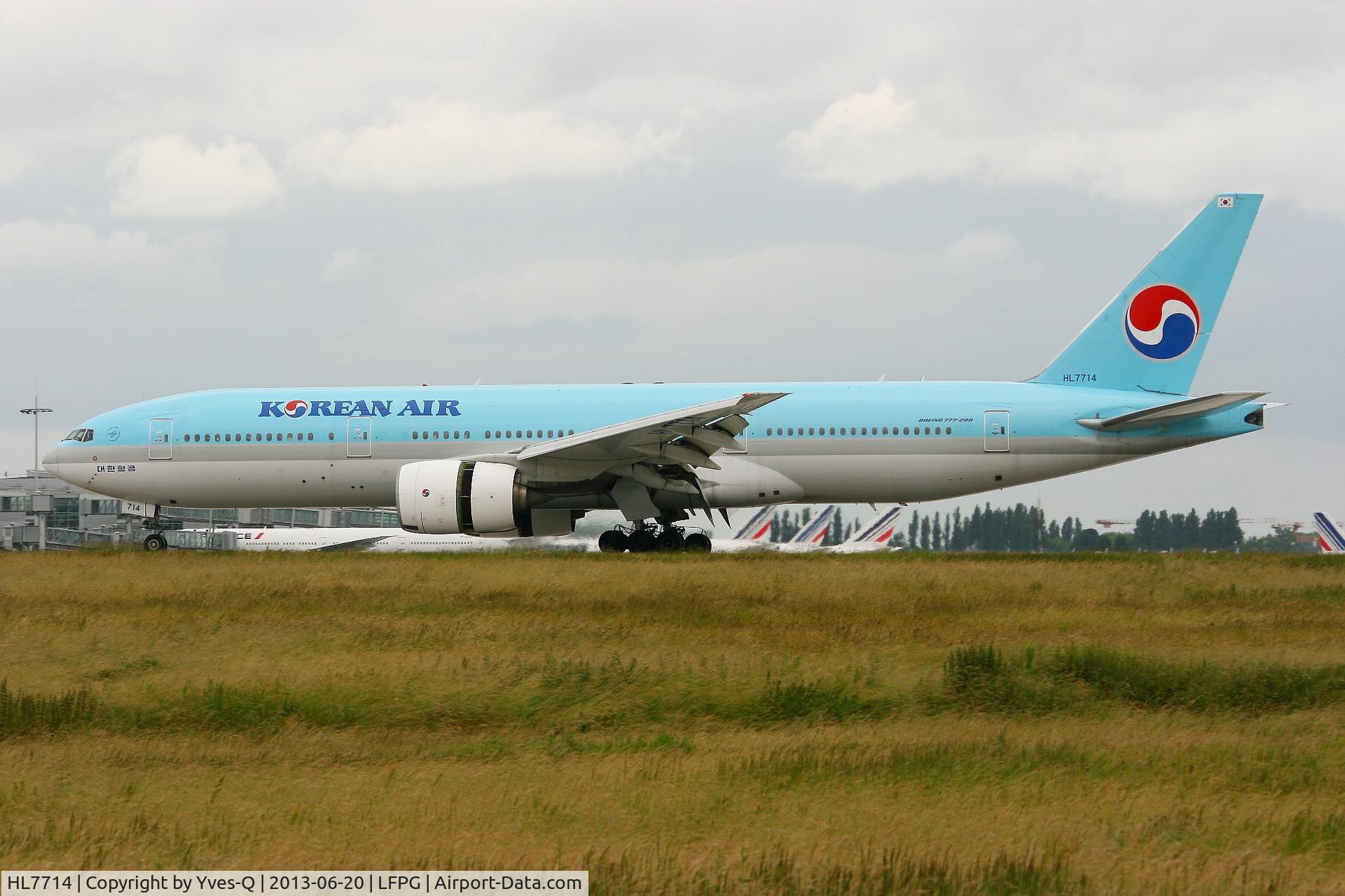 HL7714, 2002 Boeing 777-2B5/ER C/N 27951, Boeing 777-2B5 (ER), Reverse thrust Rwy 26L, Roissy Charles De Gaulle Airport (LFPG-CDG)