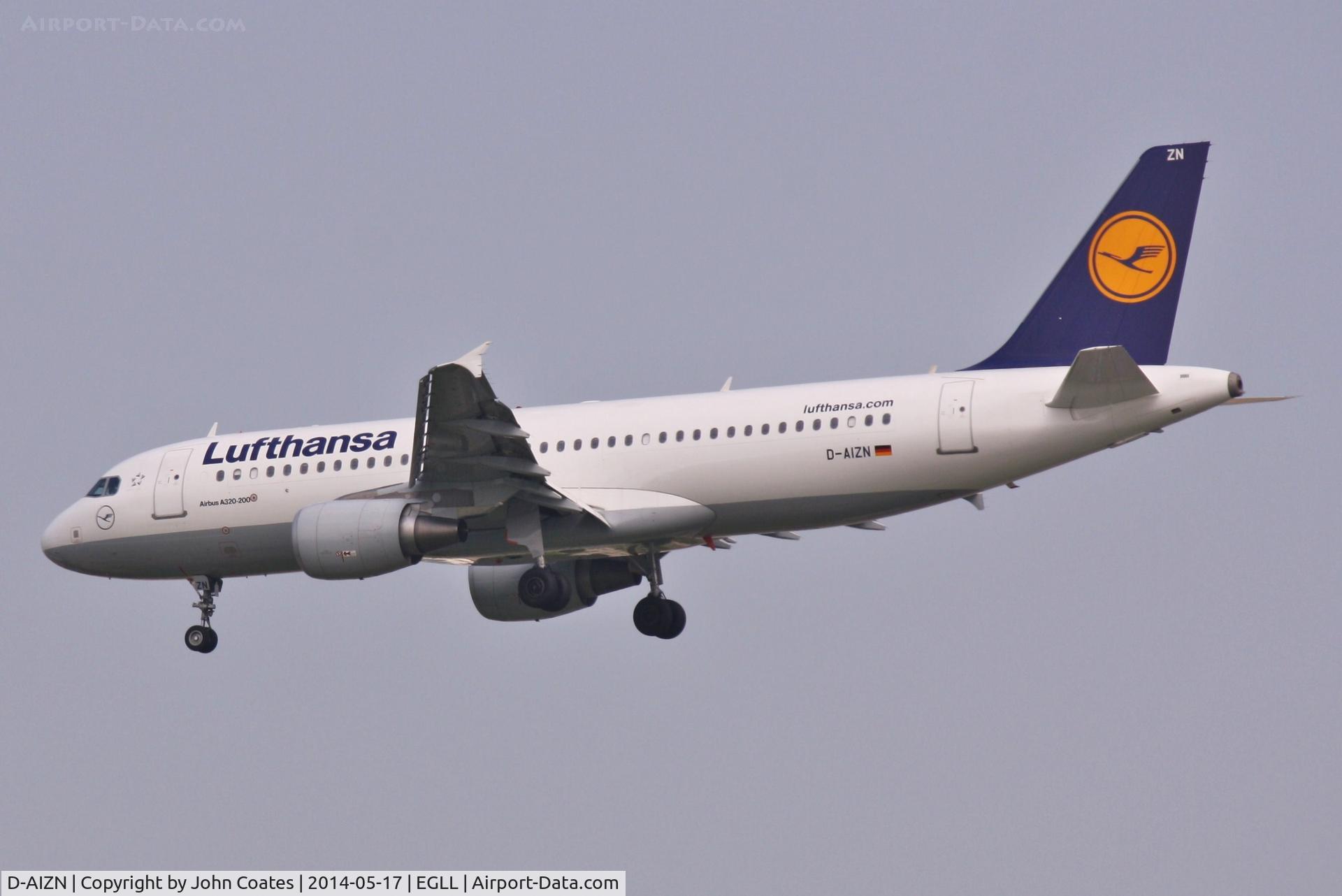 D-AIZN, 2012 Airbus A320-214 C/N 5425, Arriving 27L