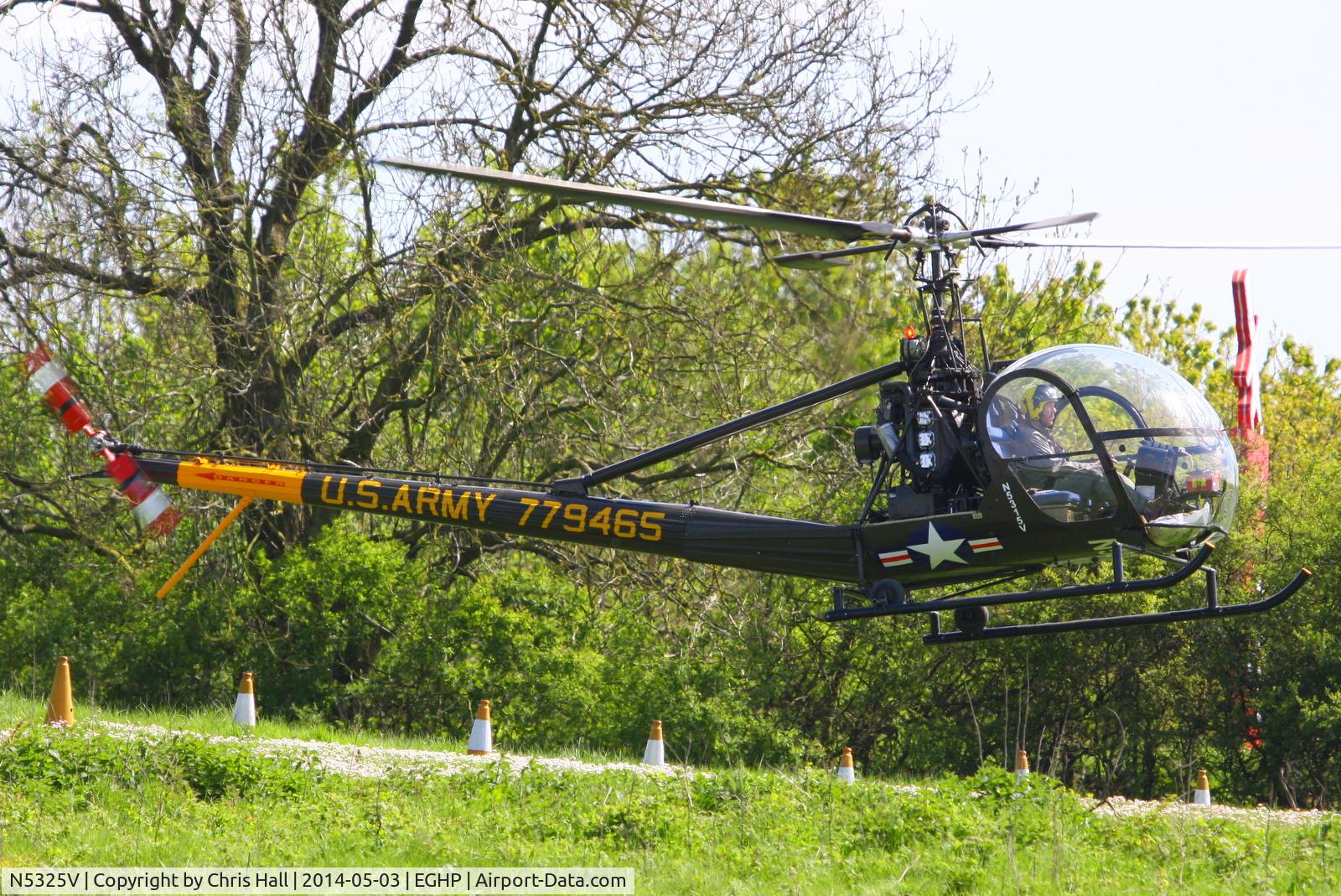 N5325V, 1959 Hiller UH-12E C/N 954, at the 2014 Microlight Trade Fair, Popham