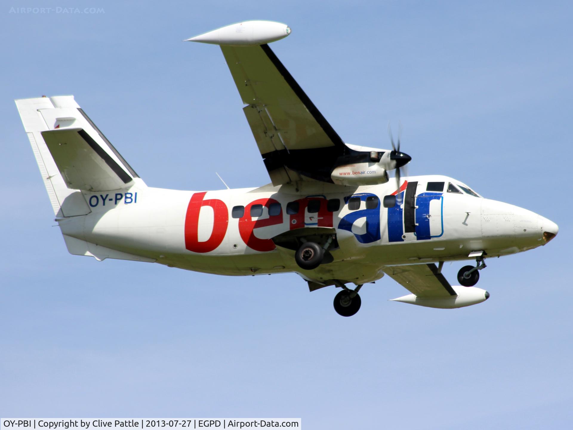 OY-PBI, 1987 Let L-410UVP-E20 Turbolet C/N 871936, On finals to EGPD