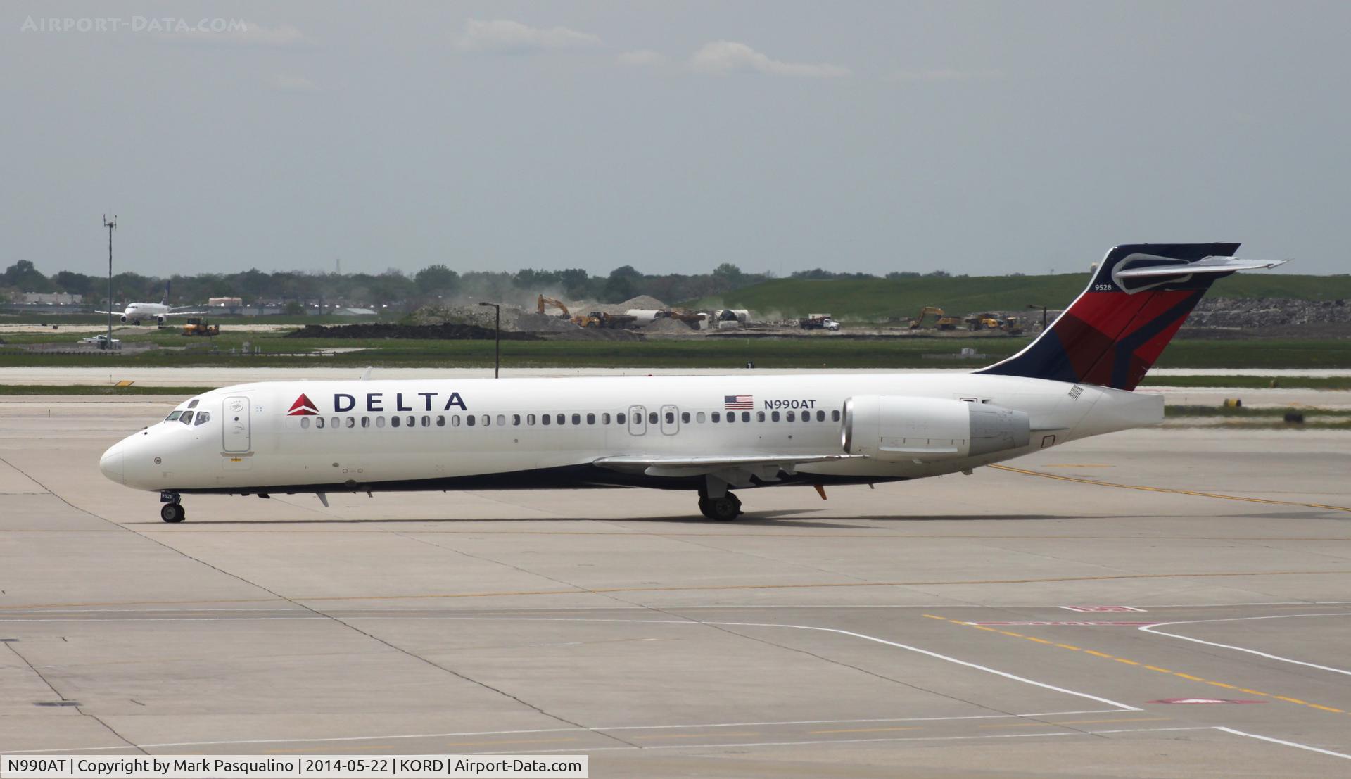N990AT, 2001 Boeing 717-200 C/N 55134, Boeing 717-200