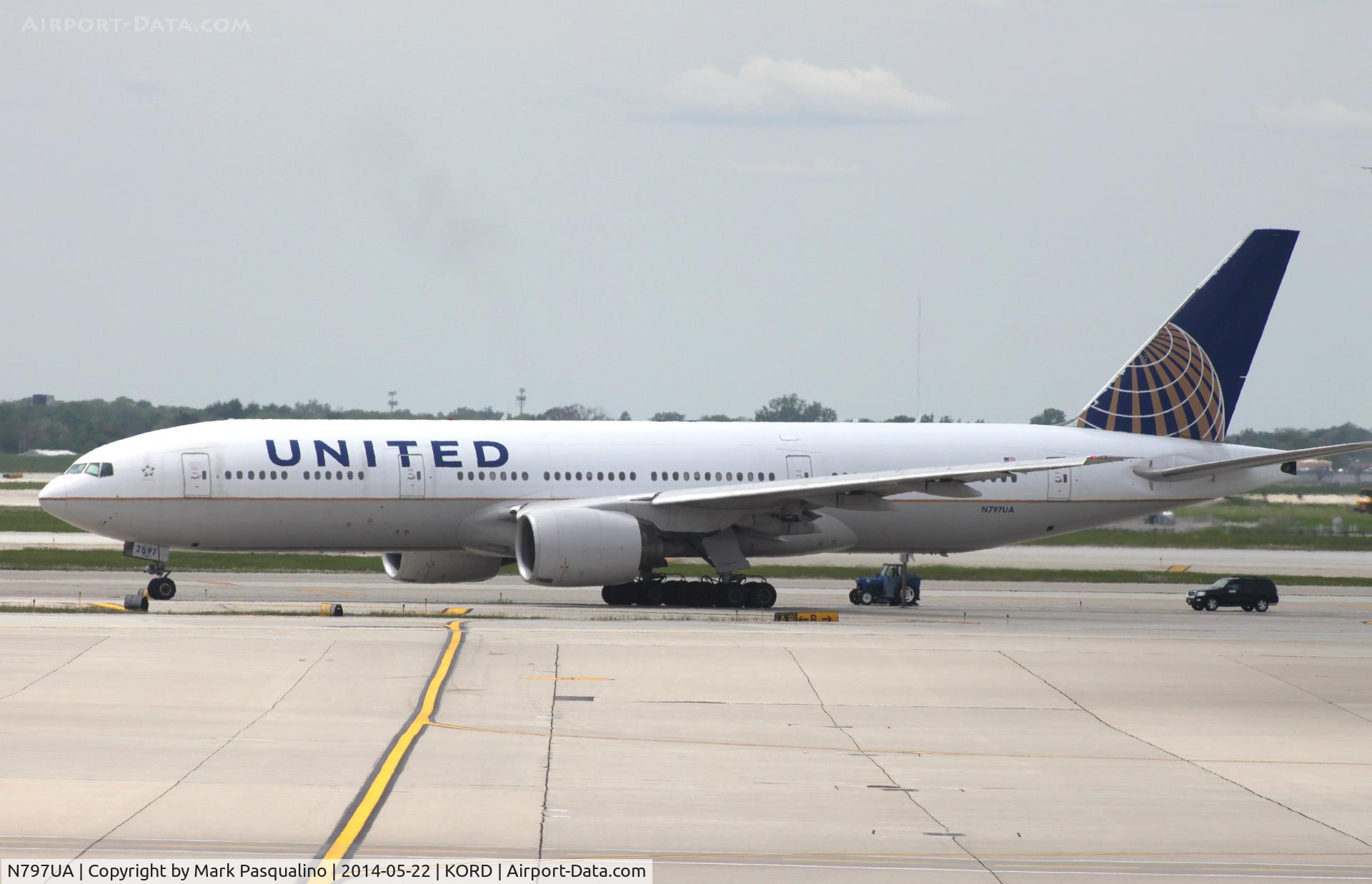 N797UA, 1998 Boeing 777-222 C/N 26924, Boeing 777-200