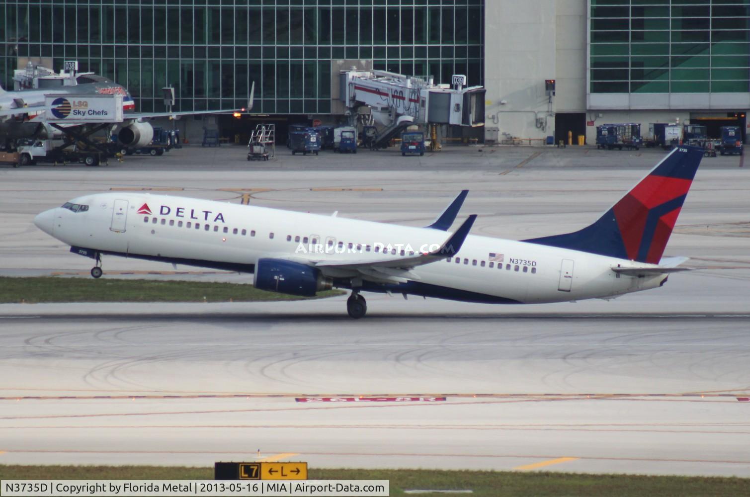 N3735D, 2000 Boeing 737-832 C/N 30381, Delta 737-800