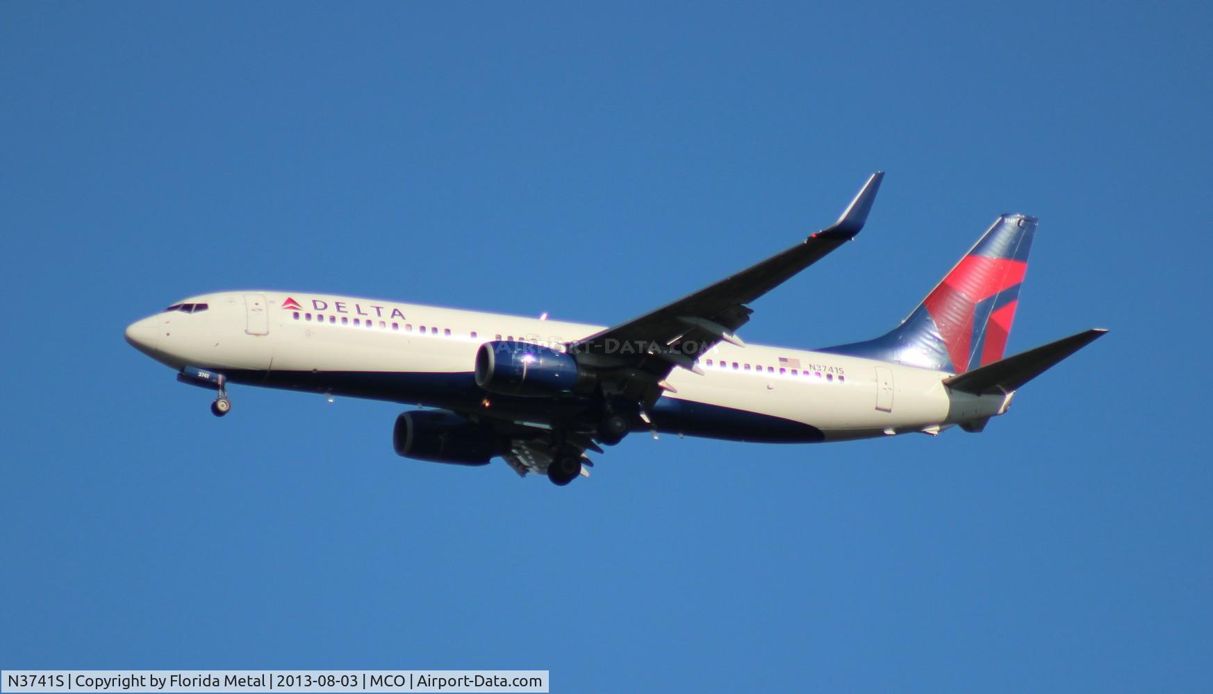 N3741S, 2001 Boeing 737-832 C/N 30487, Delta 737-800