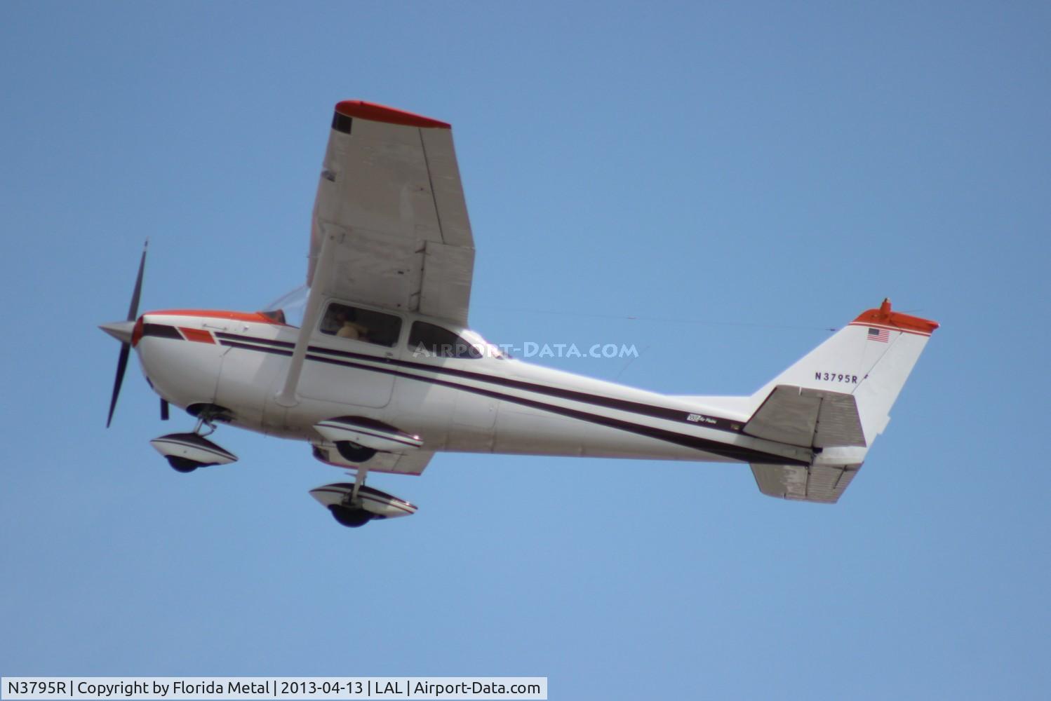N3795R, 1966 Cessna 172H C/N 17255595, Cessna 172H departing Sun N Fun