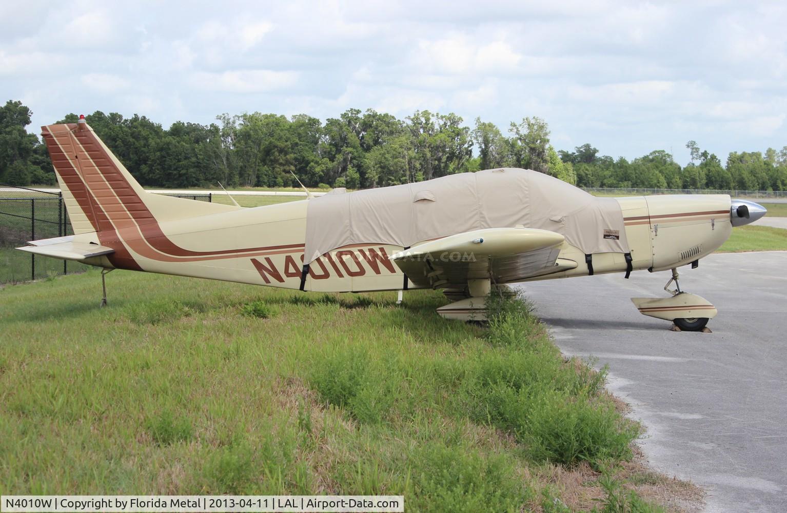 N4010W, 1966 Piper PA-32-300 Cherokee Six C/N 32-40012, PA-32-300 at Sun N Fun