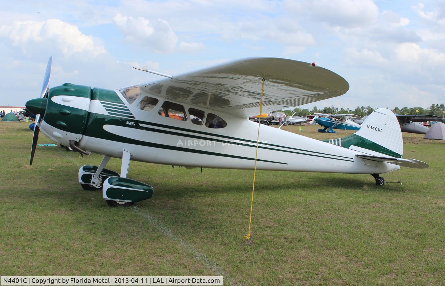 N4401C, 1952 Cessna 195A C/N 7986, Cessna 195A at Sun N Fun