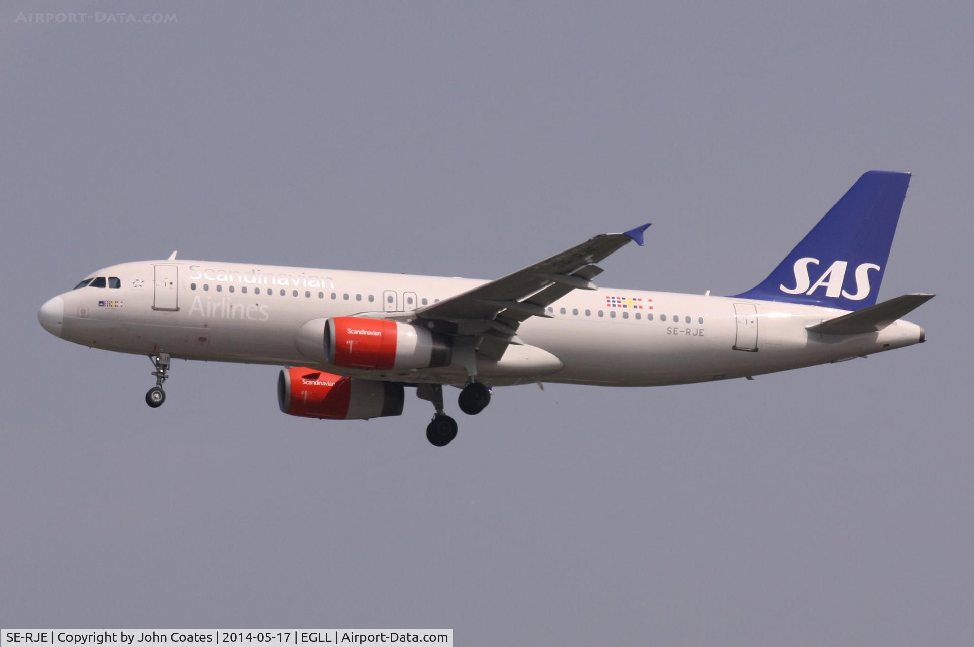 SE-RJE, 2000 Airbus A320-232 C/N 1183, Finals 27L