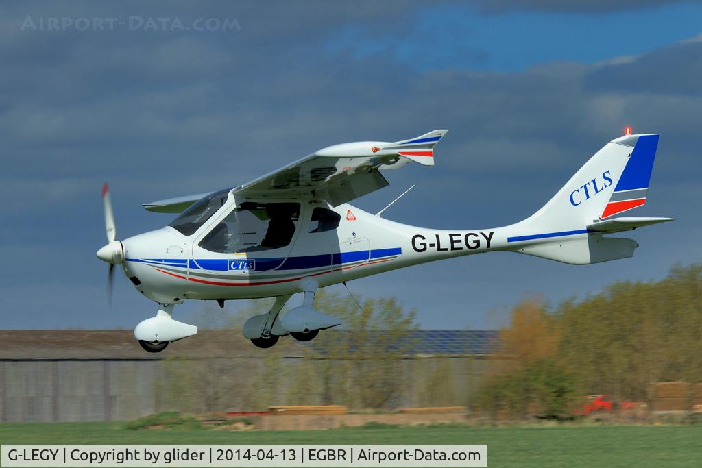 G-LEGY, 2008 Flight Design CTLS C/N F-08-09-13, Final approach rwy 29