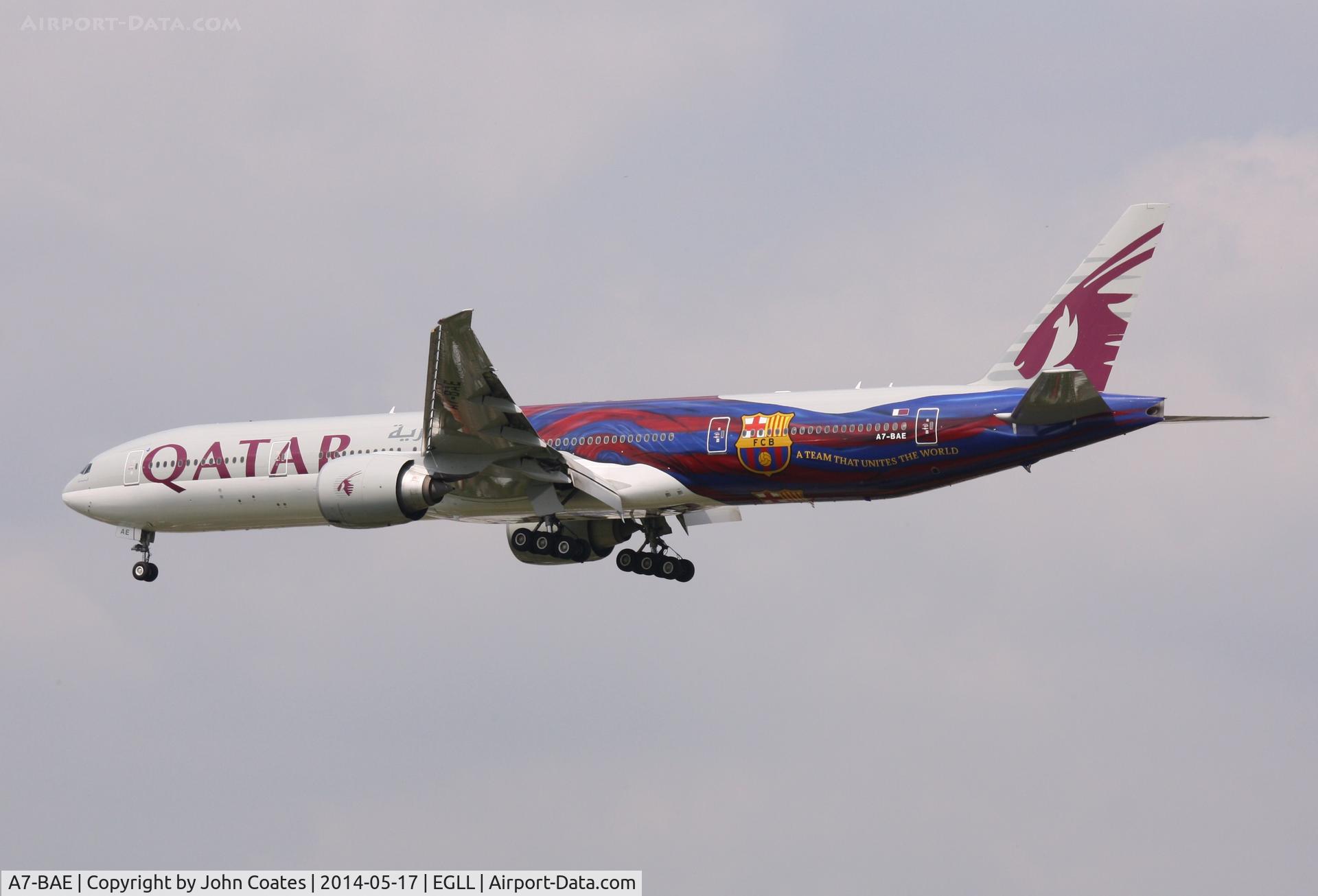 A7-BAE, 2009 Boeing 777-3DZ/ER C/N 36104, Arriving 27L