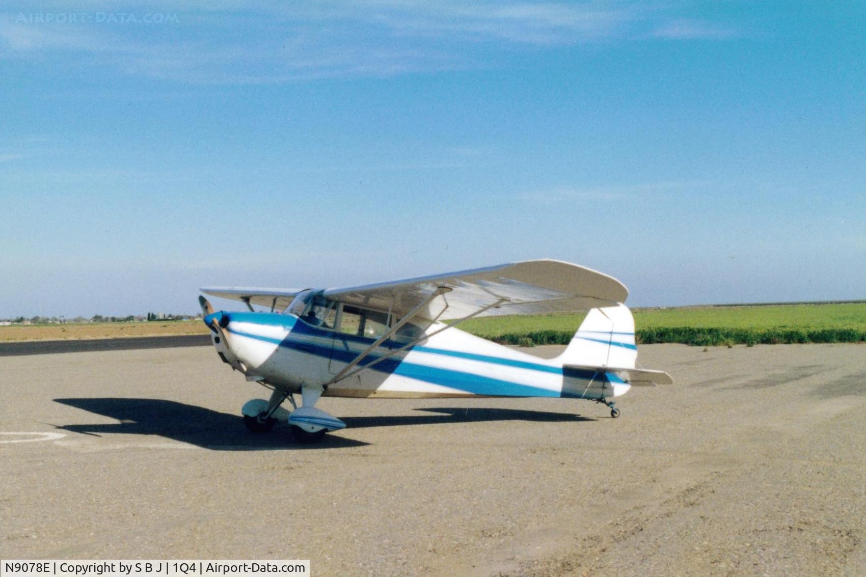N9078E, 1946 Aeronca 11AC Chief C/N 11AC-710, 78E around 2013.
