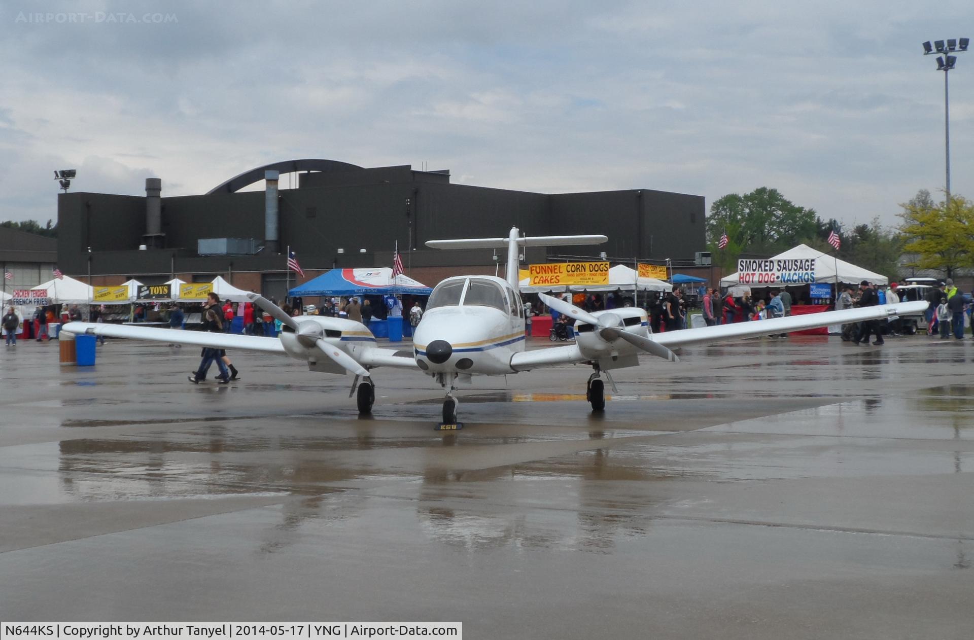 N644KS, 2006 Piper PA-44-180 Seminole C/N 4496220, On display @ the Youngstown Airshow