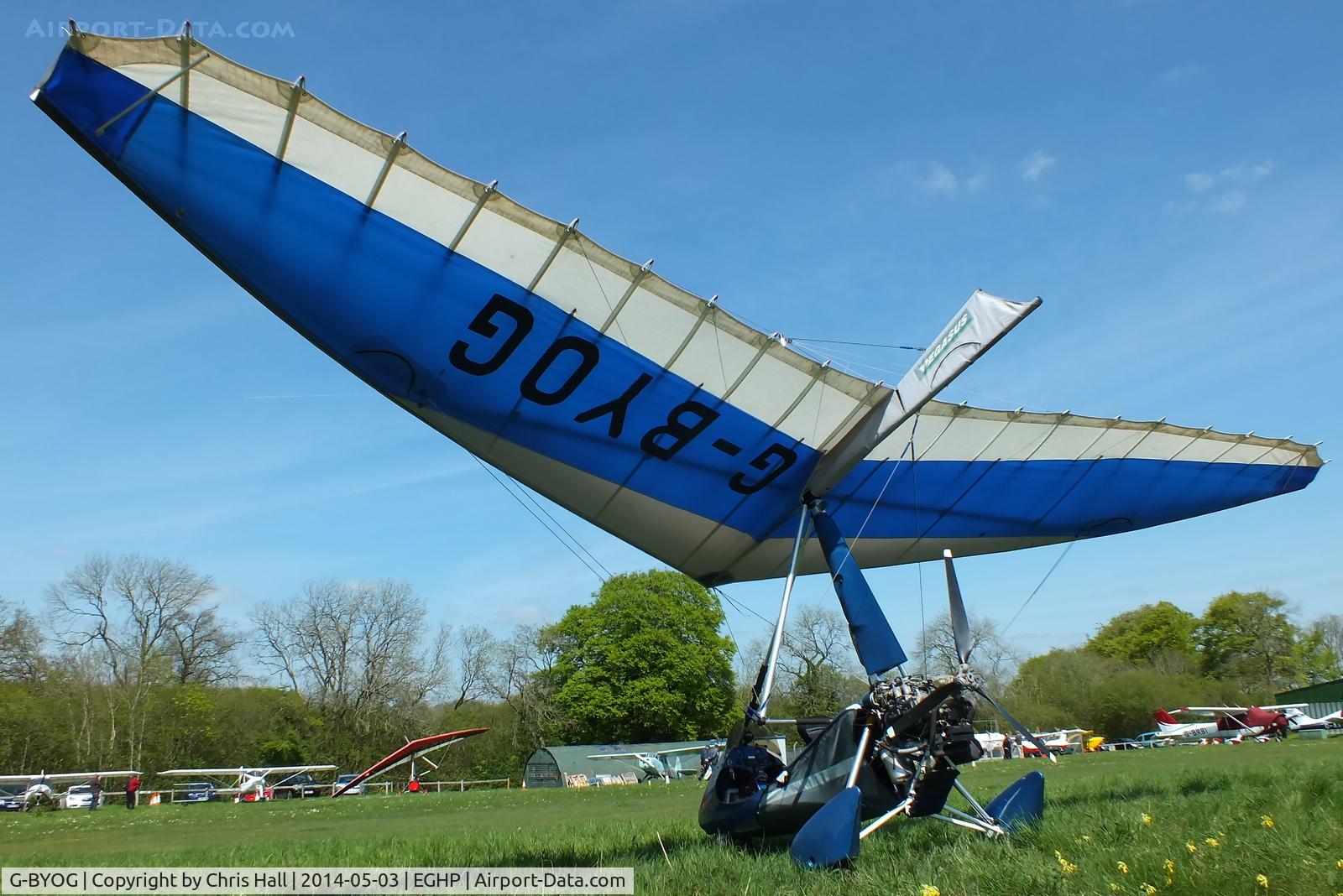 G-BYOG, 1999 Pegasus Quantum 15-912 C/N 7555, at the 2014 Microlight Trade Fair, Popham