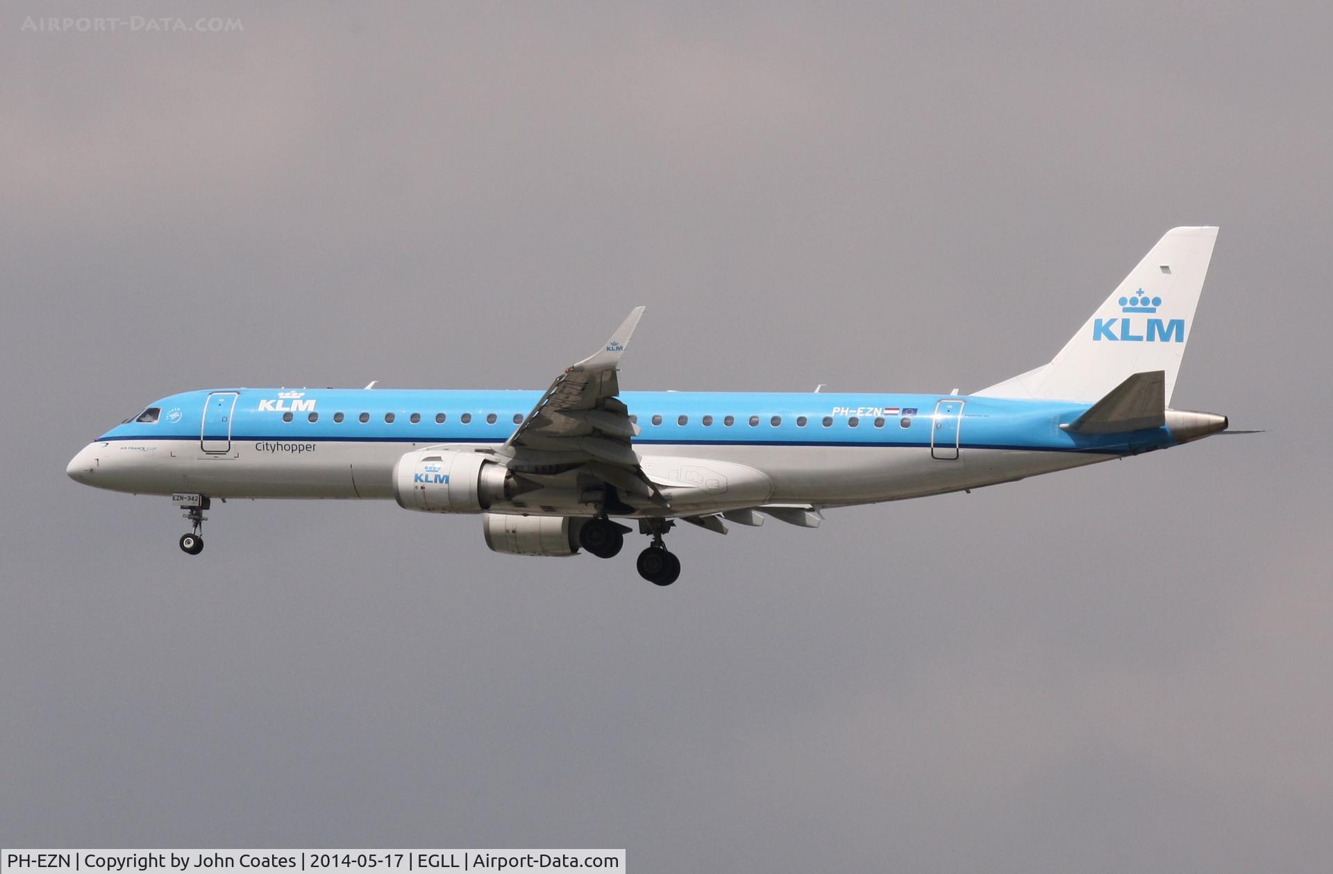 PH-EZN, 2010 Embraer 190LR (ERJ-190-100LR) C/N 19000342, Arriving 27L