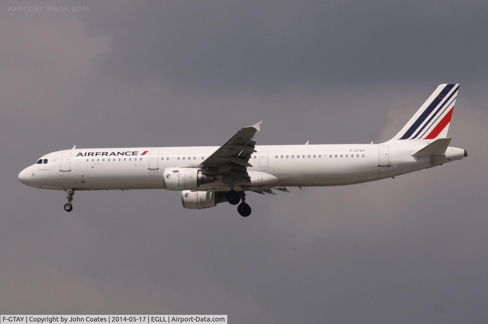 F-GTAY, 2010 Airbus A321-212 C/N 4251, Arriving 27L