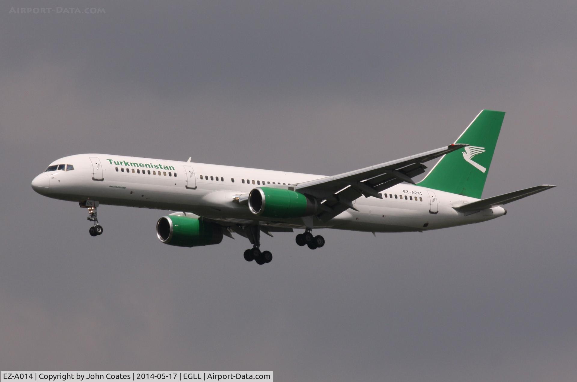 EZ-A014, 2001 Boeing 757-22K C/N 30863, Finals 27L