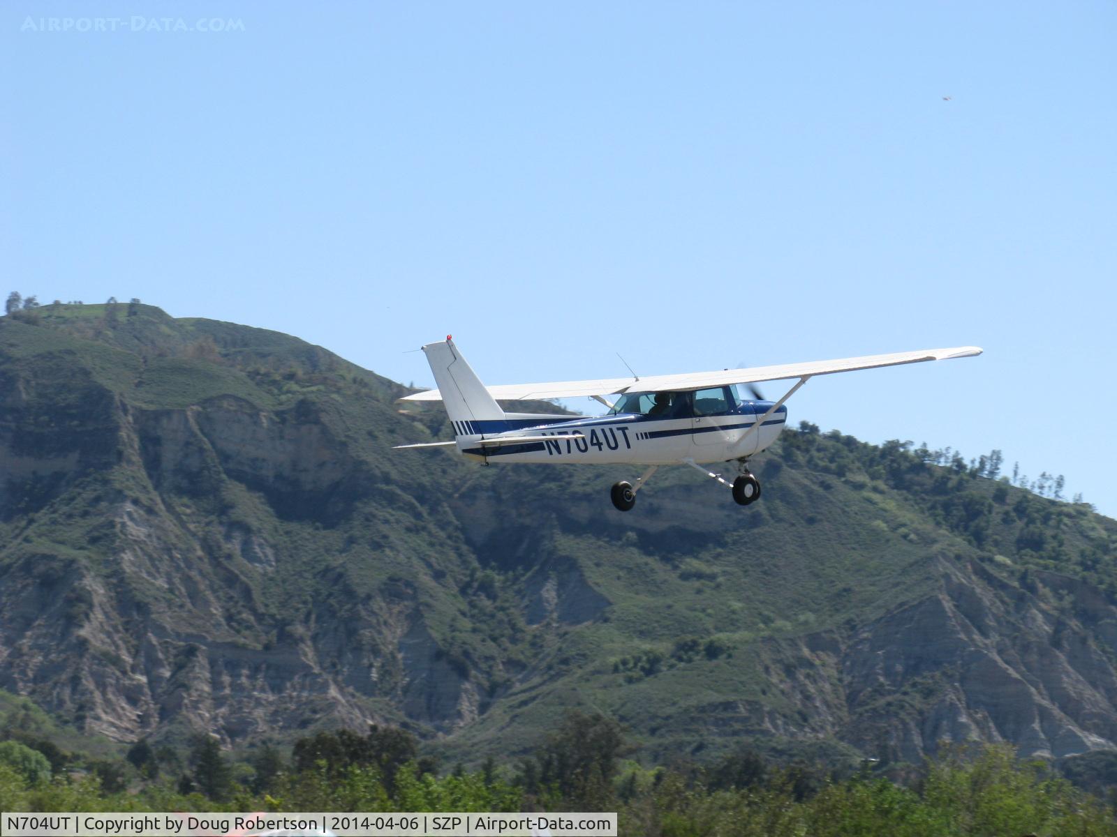 N704UT, 1976 Cessna 150M C/N 15078891, 1976 Cessna 150M, Continental O-200 100 Hp, takeoff climb Rwy 22