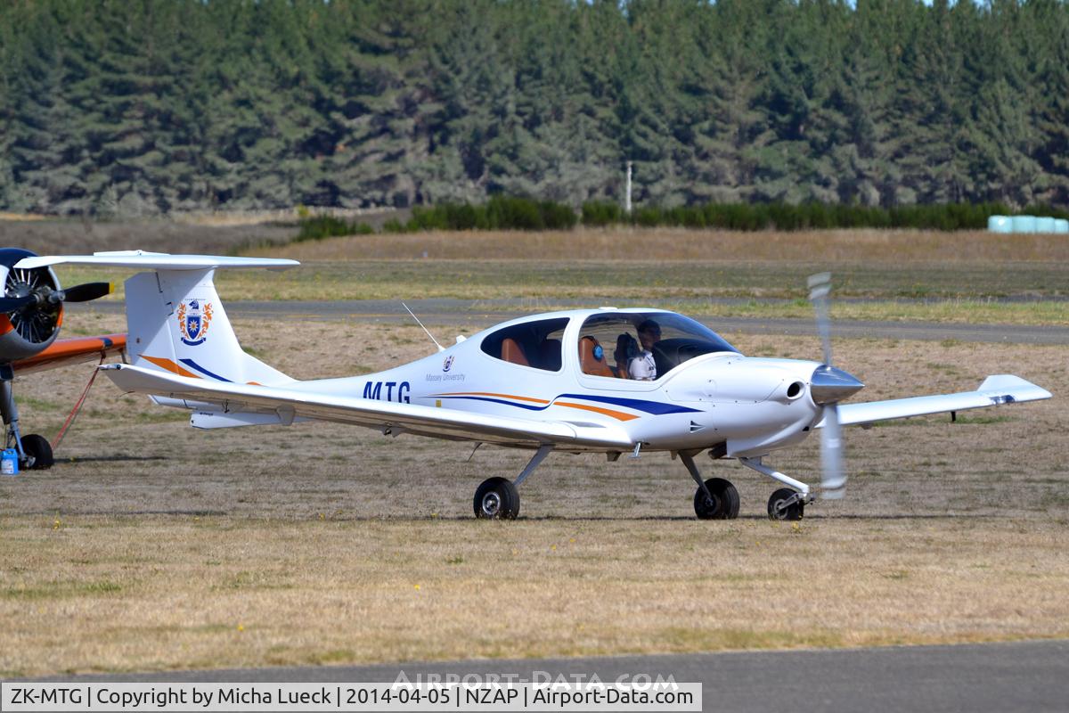 ZK-MTG, Diamond DA-40 Diamond Star C/N 40.998, At Taupo