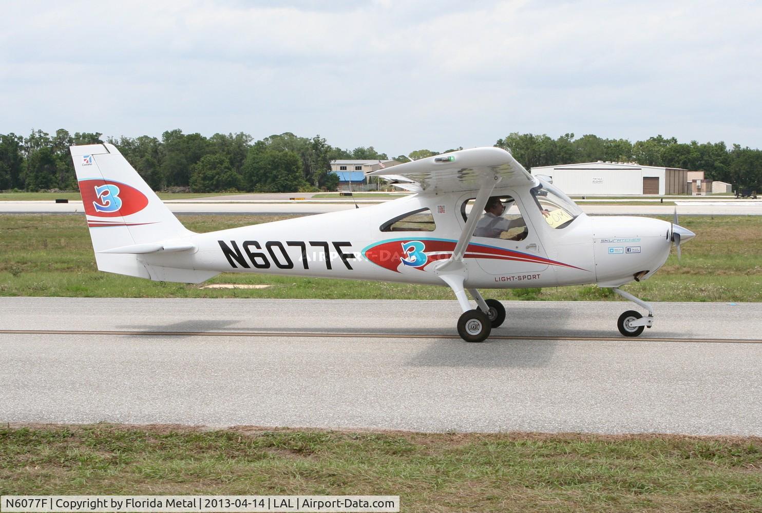 N6077F, 2012 Cessna 162 Skycatcher C/N 16200218, Skycatcher at Sun N Fun