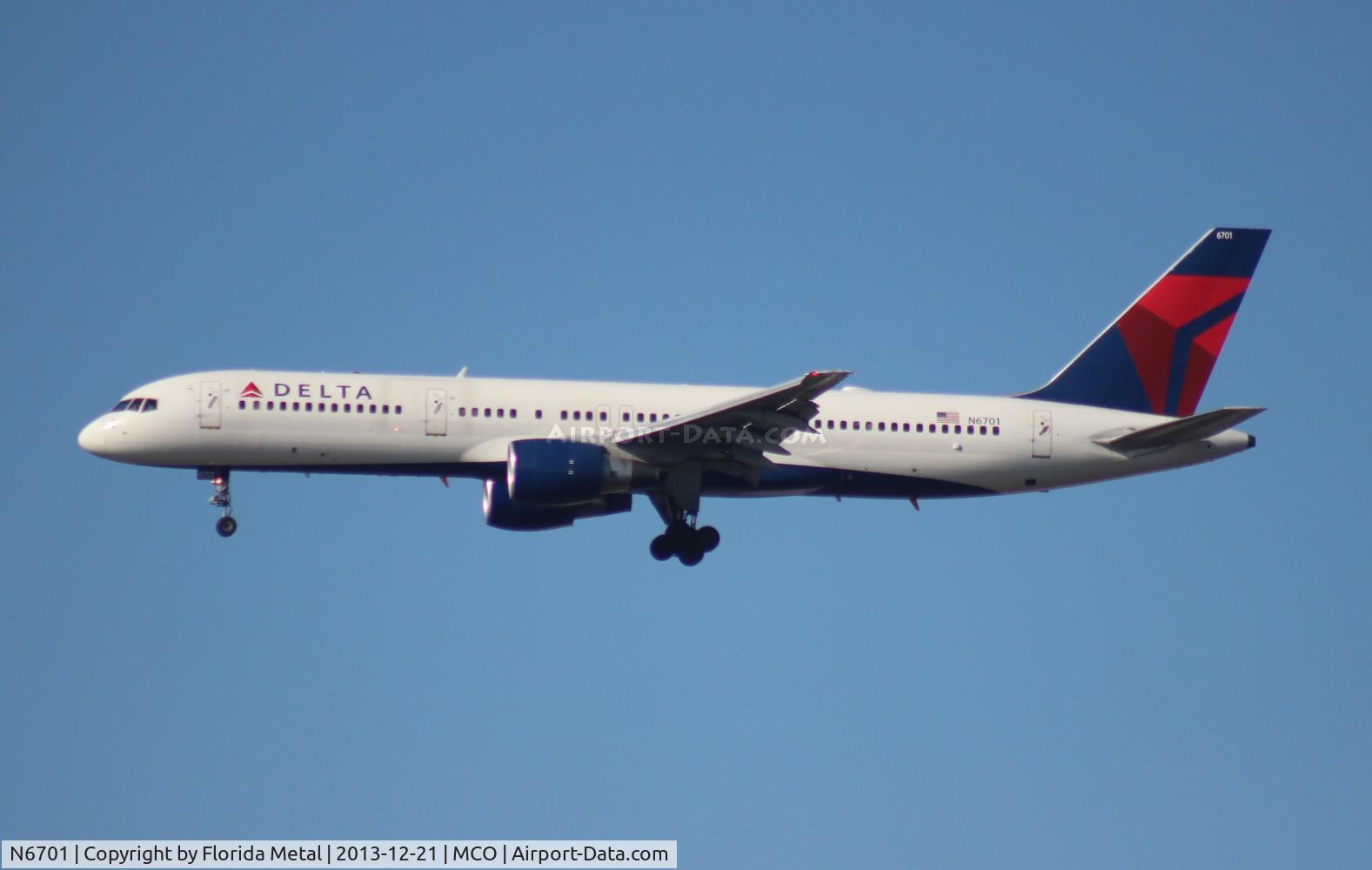 N6701, 1999 Boeing 757-232 C/N 30187, Delta 757-200