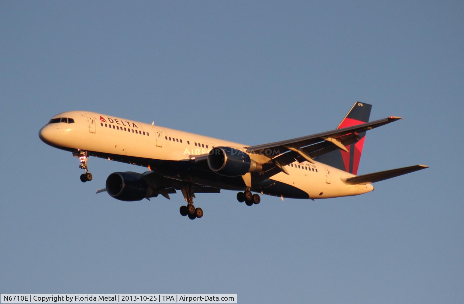 N6710E, 2000 Boeing 757-232 C/N 30482, Delta 757-200