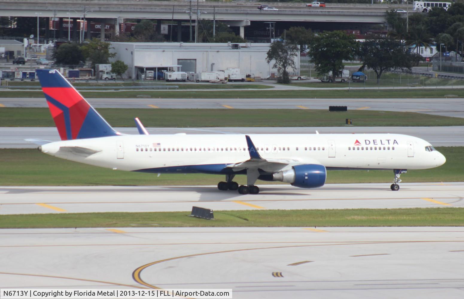 N6713Y, 2000 Boeing 757-232 C/N 30777, Delta 757-200