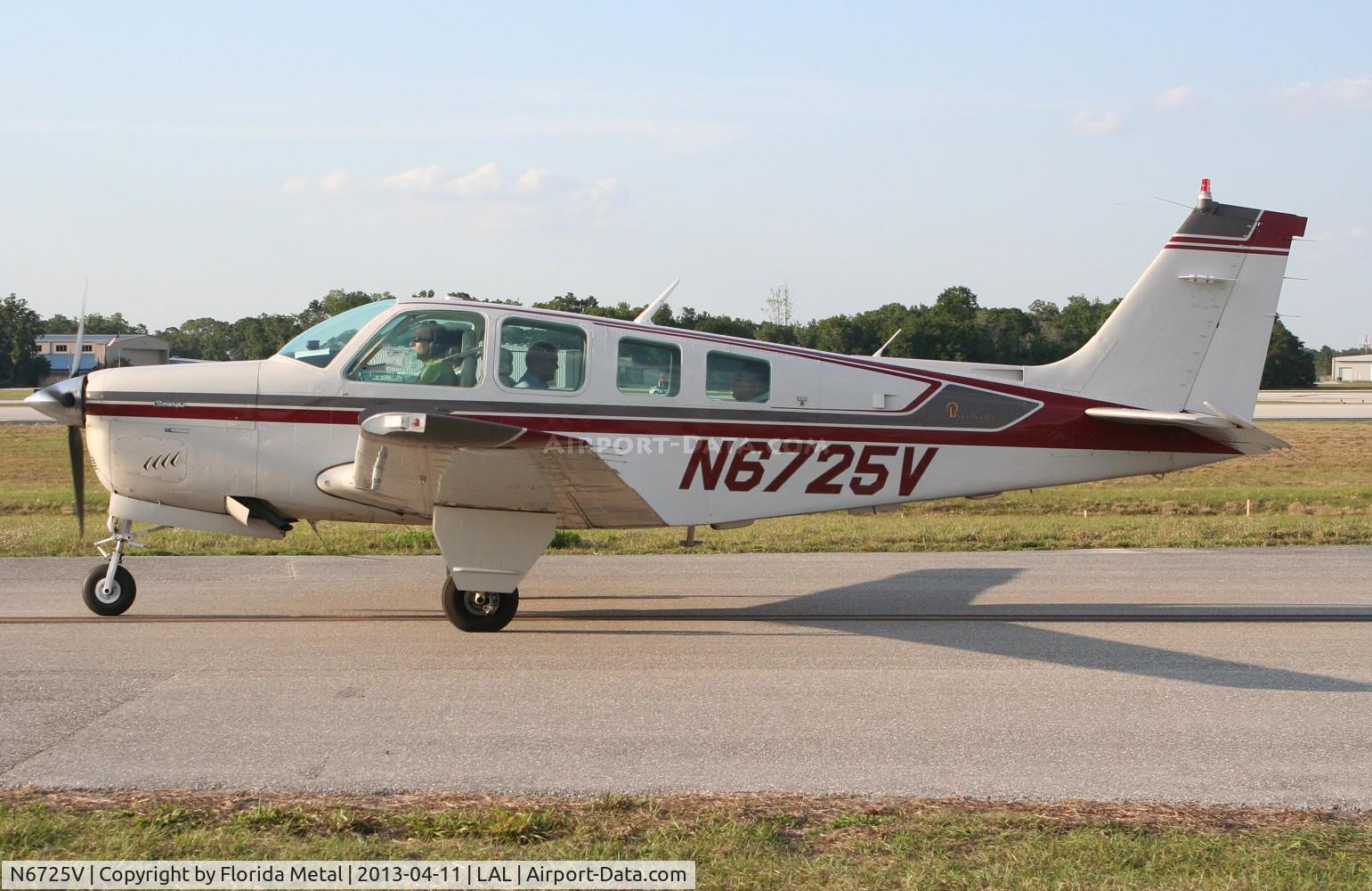 N6725V, 1983 Beech A36 Bonanza 36 C/N E-2098, Bonanza 36 at Sun N Fun