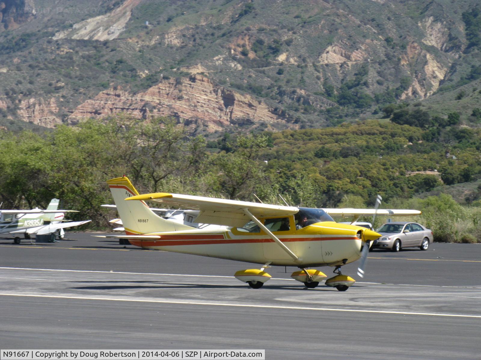 N91667, 1969 Cessna 182M Skylane C/N 18259863, 1969 Cessna 182M SKYLANE, Continental O-470-S 230 Hp, landing roll Rwy 22