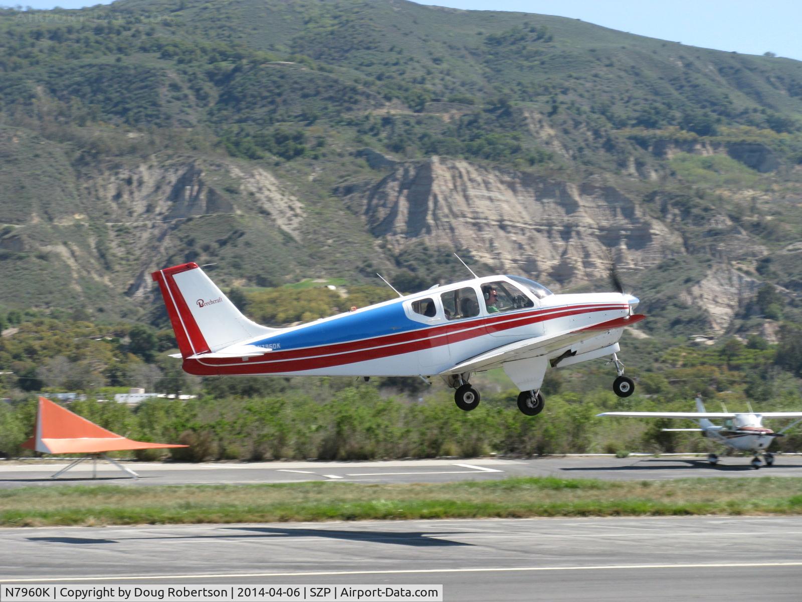 N7960K, 1964 Beech 35-B33 Debonair C/N CD-774, 1964 Beech 35-B33 DEBONAIR, Continental IO-470-K 225 Hp, the 470-k an outstanding engine, takeoff climb Rwy 22