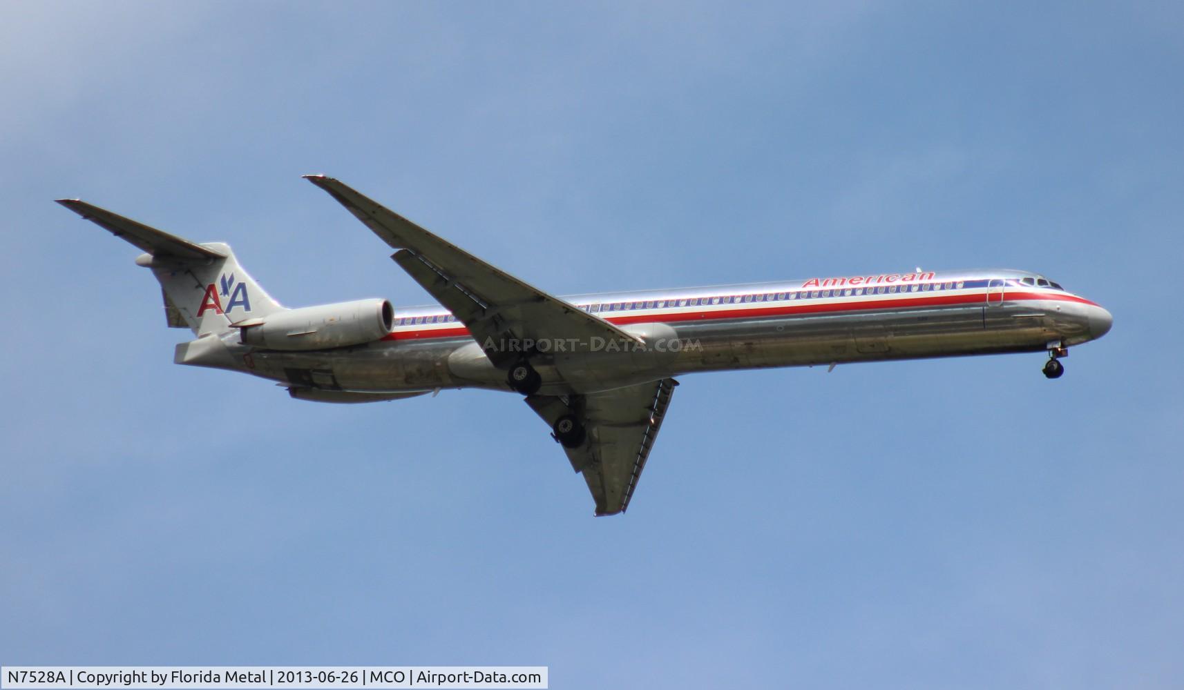 N7528A, 1990 McDonnell Douglas MD-82 (DC-9-82) C/N 49920, American MD-82
