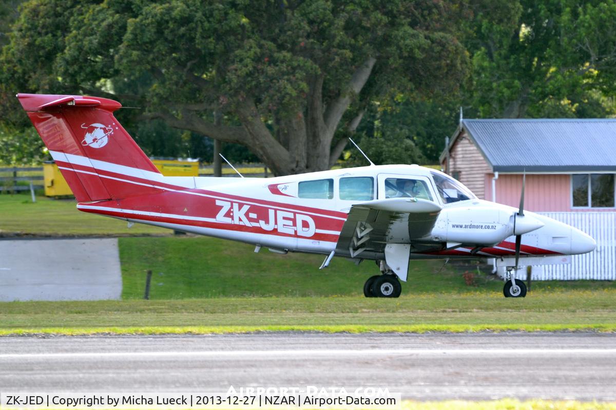ZK-JED, Beech 76 Duchess C/N ME-386, At Ardmore