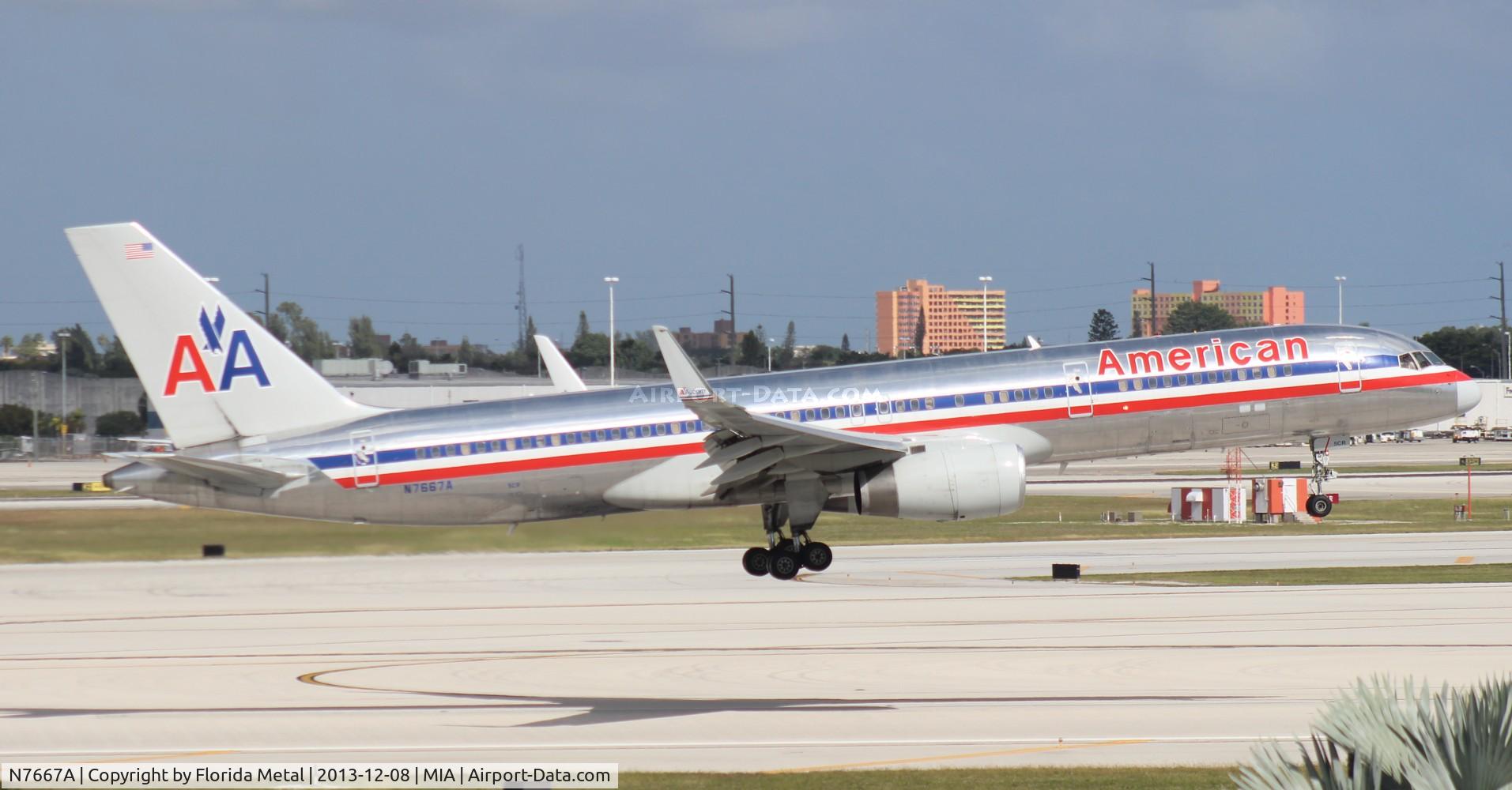 N7667A, 1992 Boeing 757-223 C/N 25301, American 757-200