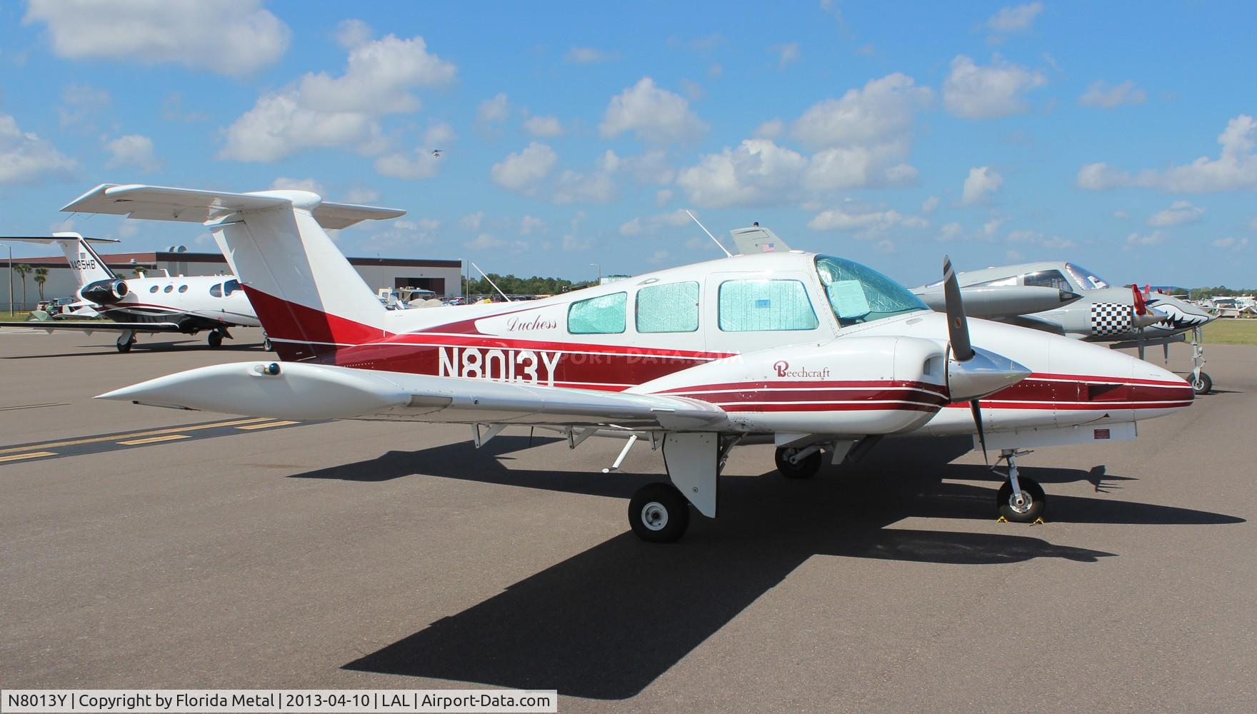 N8013Y, 1982 Beech 76 Duchess C/N ME-413, Beech Duchess
