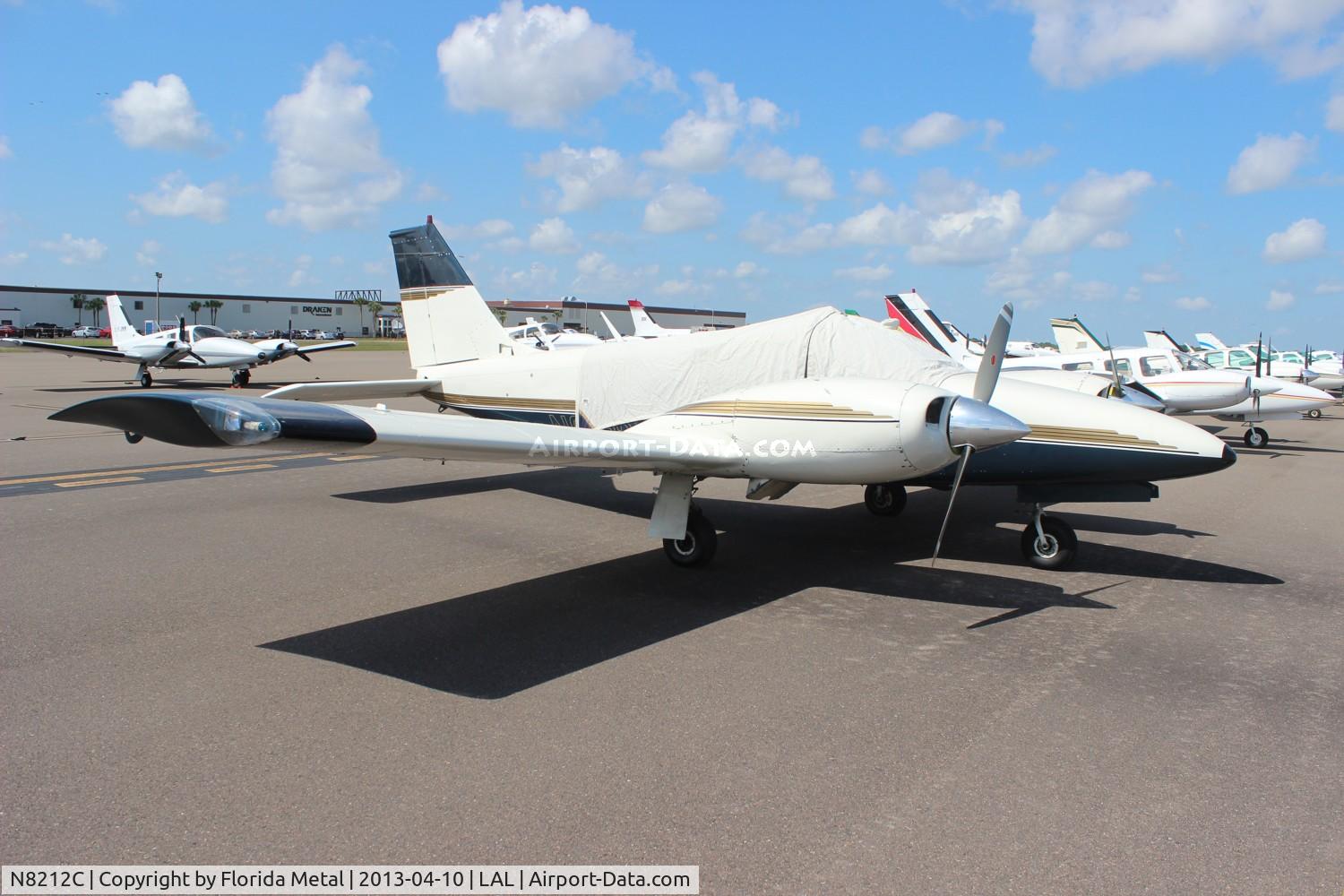N8212C, 1975 Piper PA-34-200T C/N 34-7670120, Piper PA-34-200T