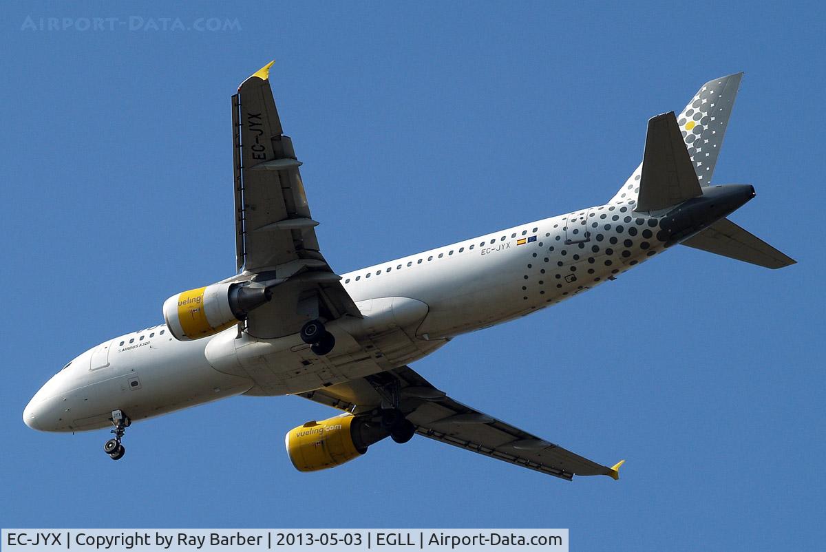EC-JYX, 2006 Airbus A320-214 C/N 2962, Airbus A320-214 [2962] (Vueling Airlines) Home~G 03/05/2013. On approach 27R.