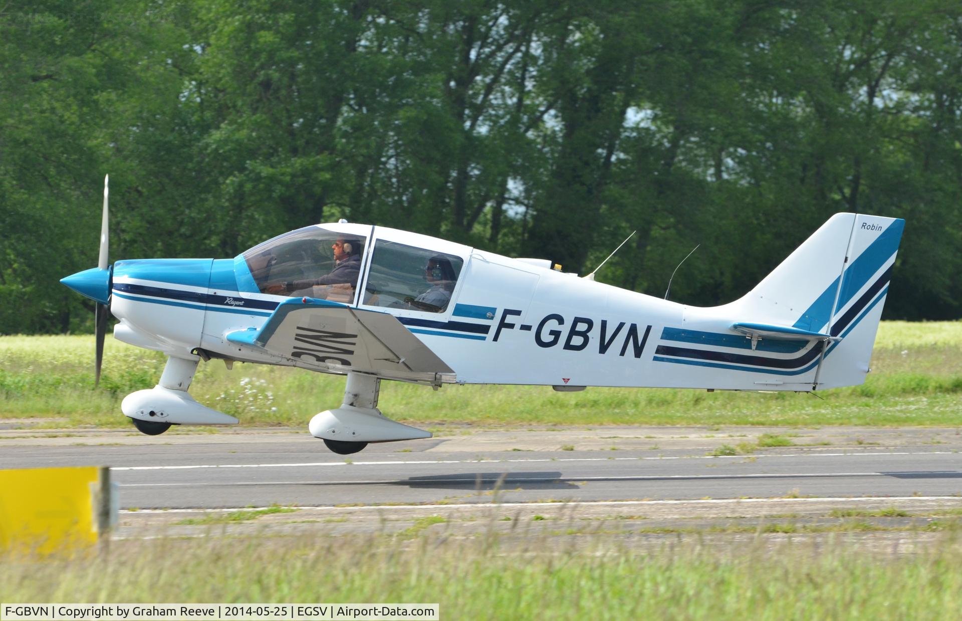 F-GBVN, 1979 Robin DR-400-180 Regent C/N 1408, Just taken off.