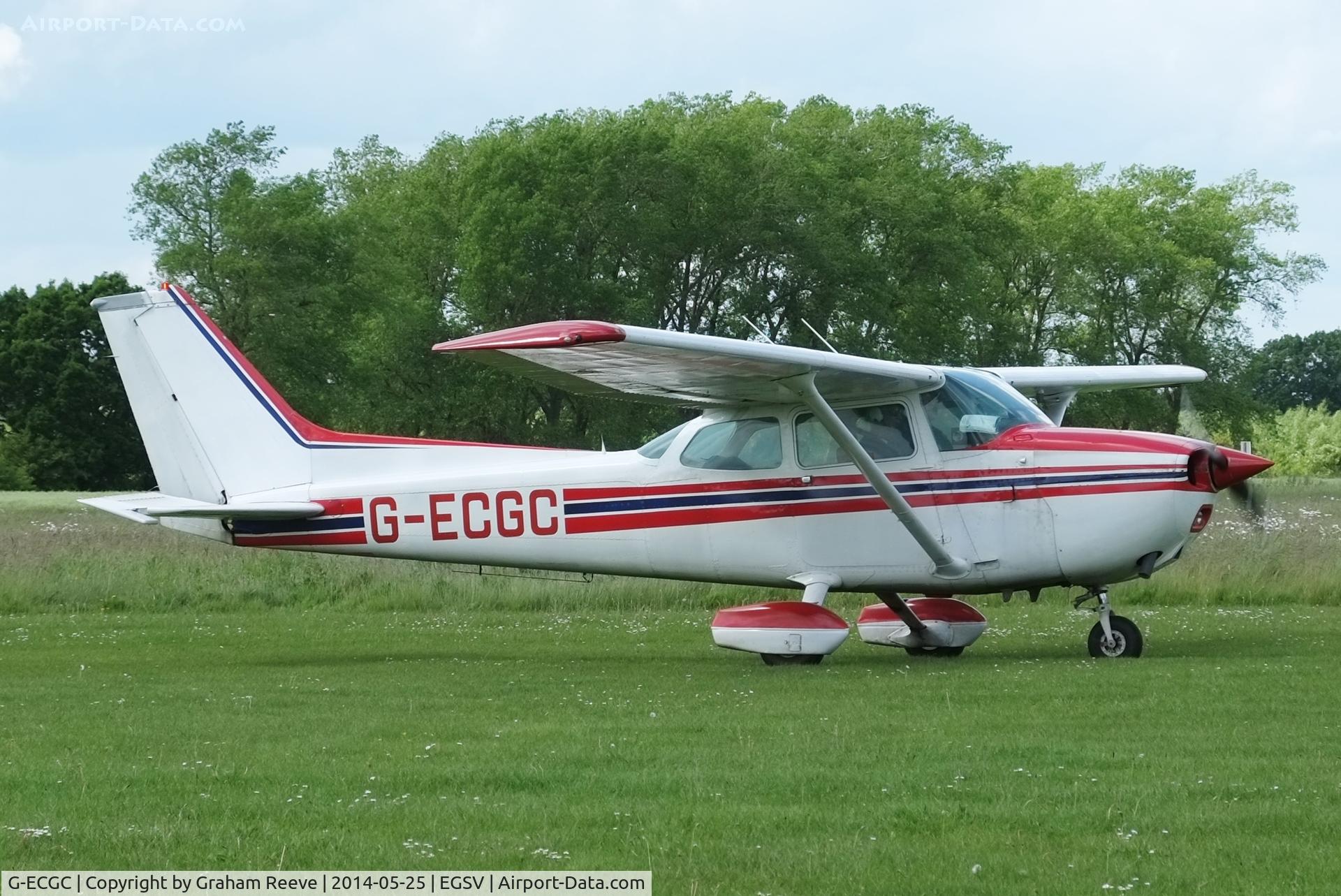 G-ECGC, 1979 Reims F172N Skyhawk C/N 1850, Just landed.