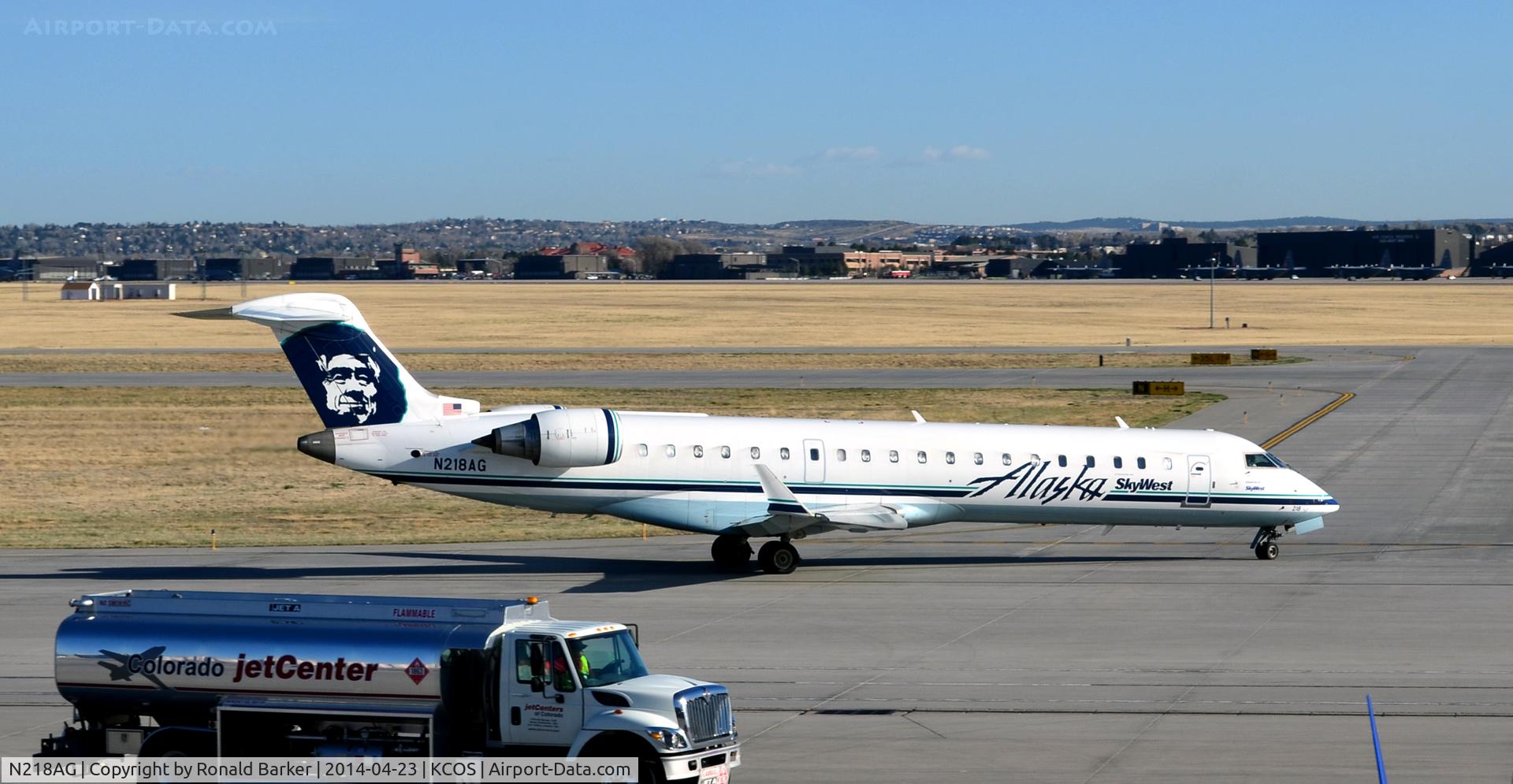 N218AG, 2005 Canadair CL-600-2C10 Regional Jet CRJ-700 C/N 10205, Taxi for takeoff