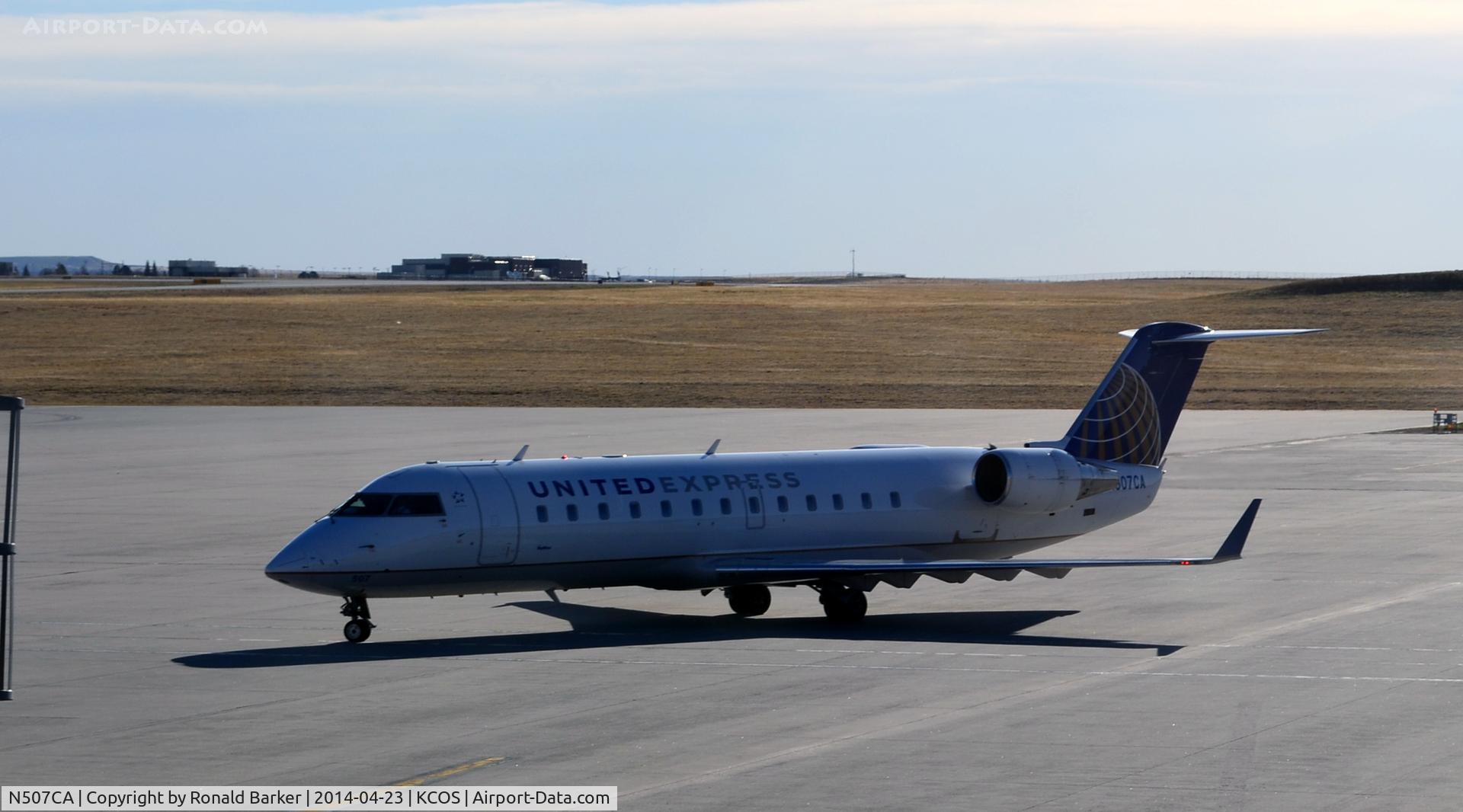 N507CA, 2003 Bombardier CRJ-200ER (CL-600-2B19) C/N 7796, Pushback COS