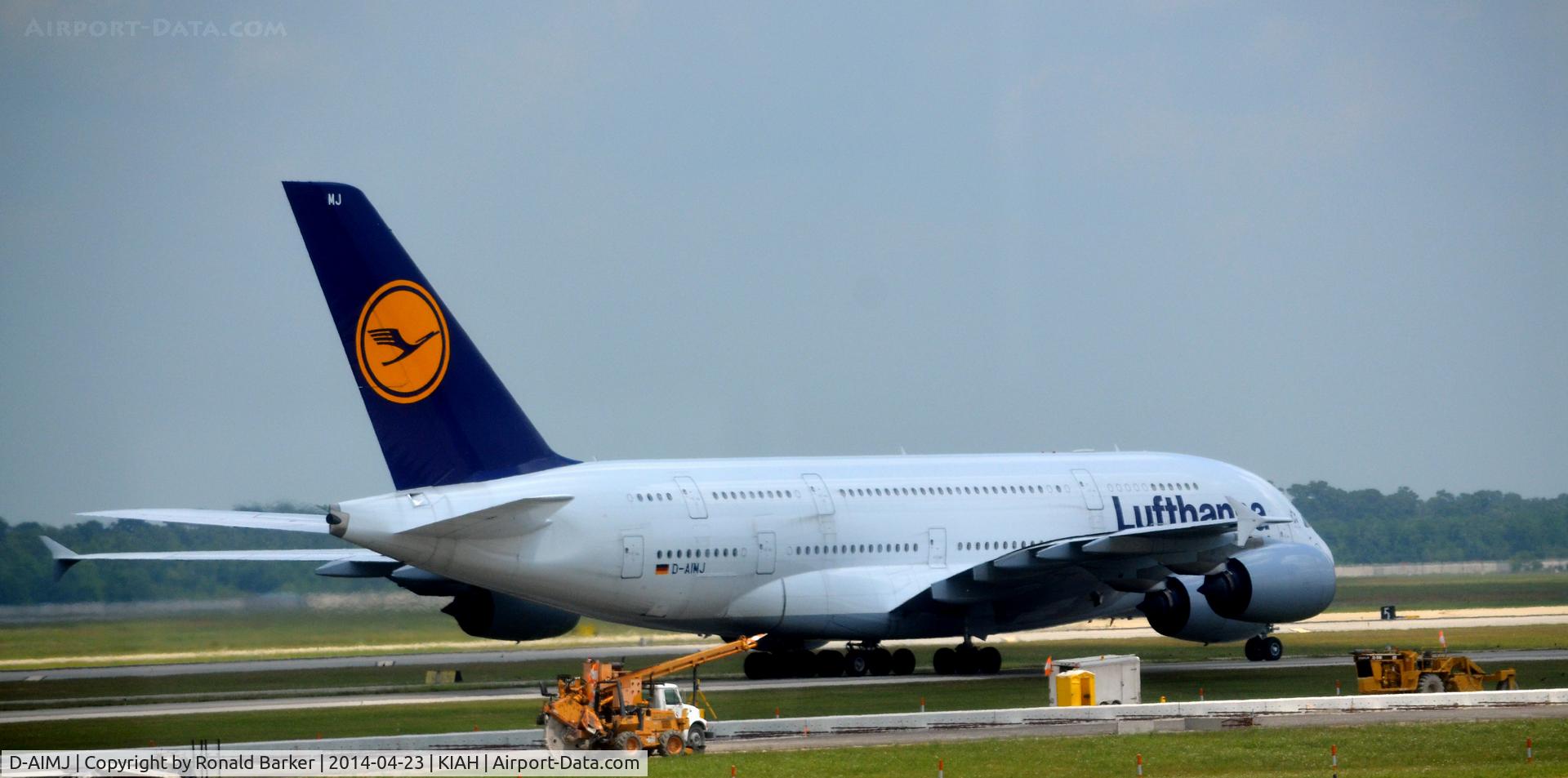 D-AIMJ, 2011 Airbus A380-841 C/N 073, Taxi to park Houston