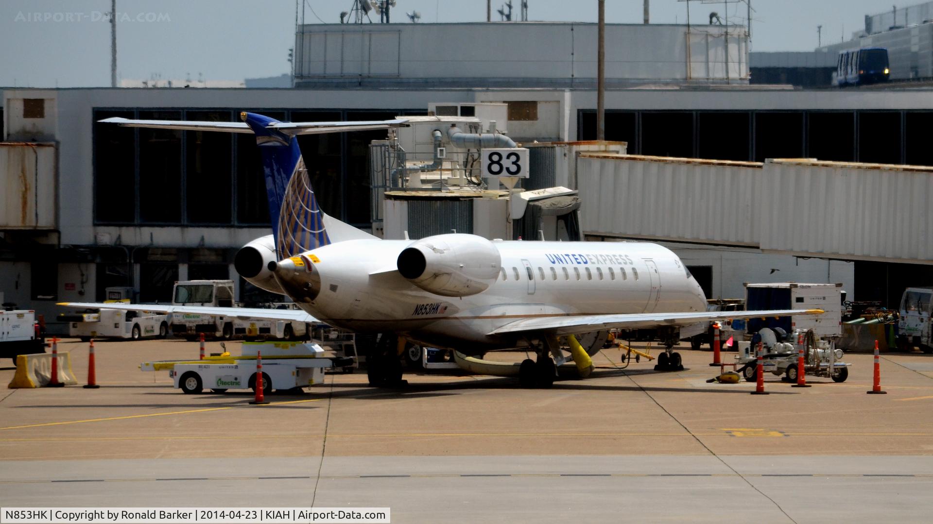 N853HK, 2001 Embraer EMB-145MP (ERJ-145MP) C/N 145407, Gate 83 Houston