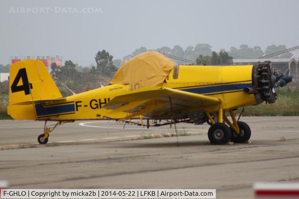 F-GHLO, Ayres S2R Thrush Commander C/N 1920R, Parked