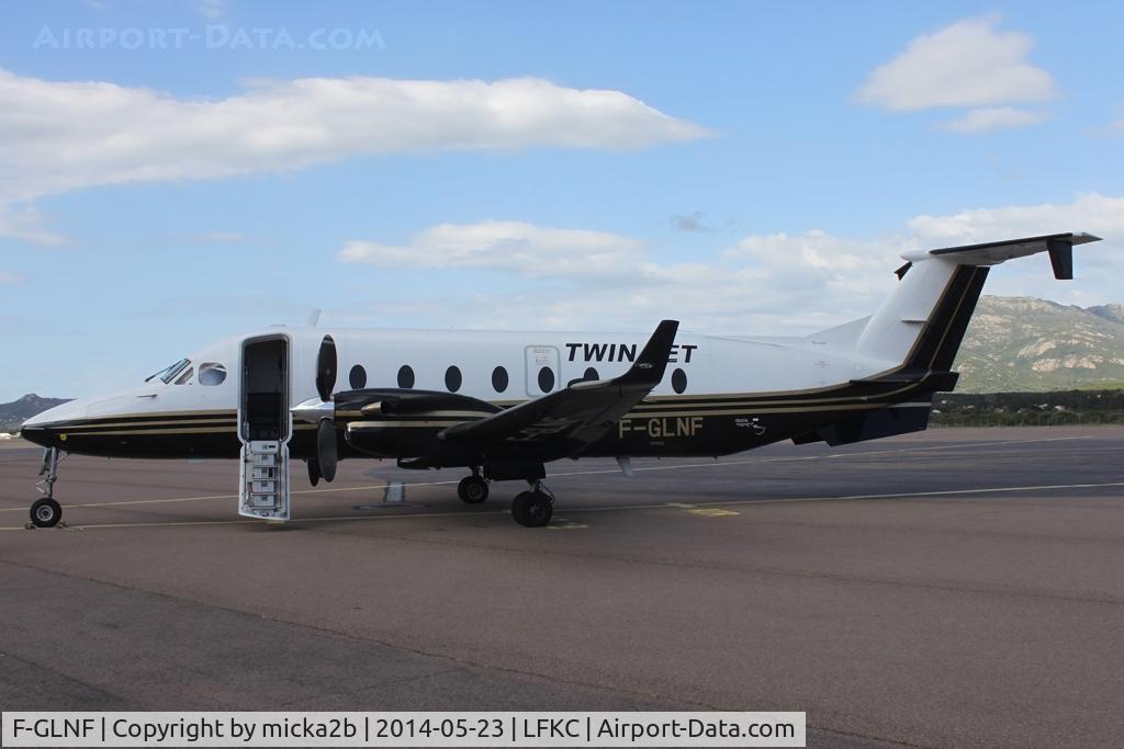 F-GLNF, 1993 Beech 1900D C/N UE-69, Parked