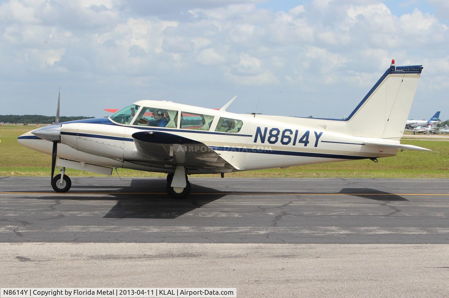 N8614Y, 1968 Piper PA-30 Twin Comanche Twin Comanche C/N 30-1754, Piper PA-30 at Sun N Fun