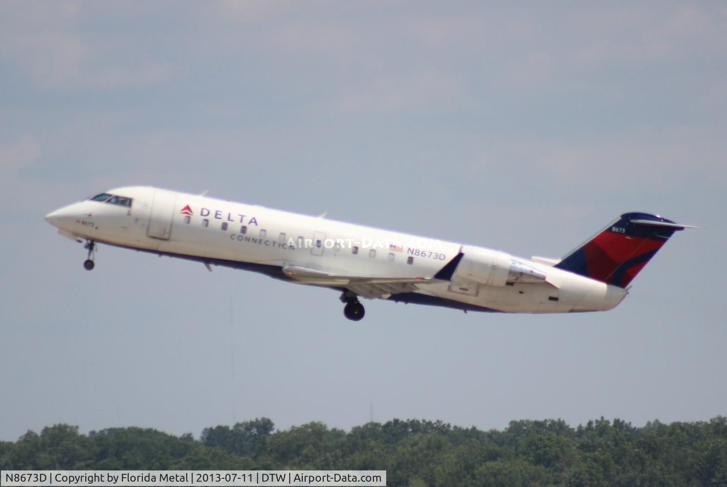 N8673D, 2002 Bombardier CRJ-200ER (CL-600-2B19) C/N 7673, Delta CRJ-200