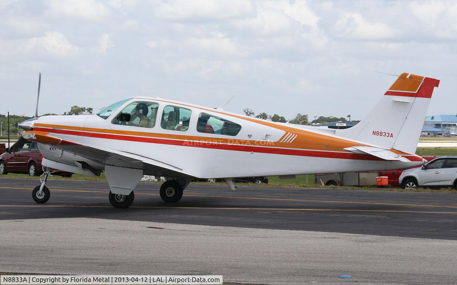 N8833A, 1982 Beech F33A Bonanza C/N CE-976, Beech F33A