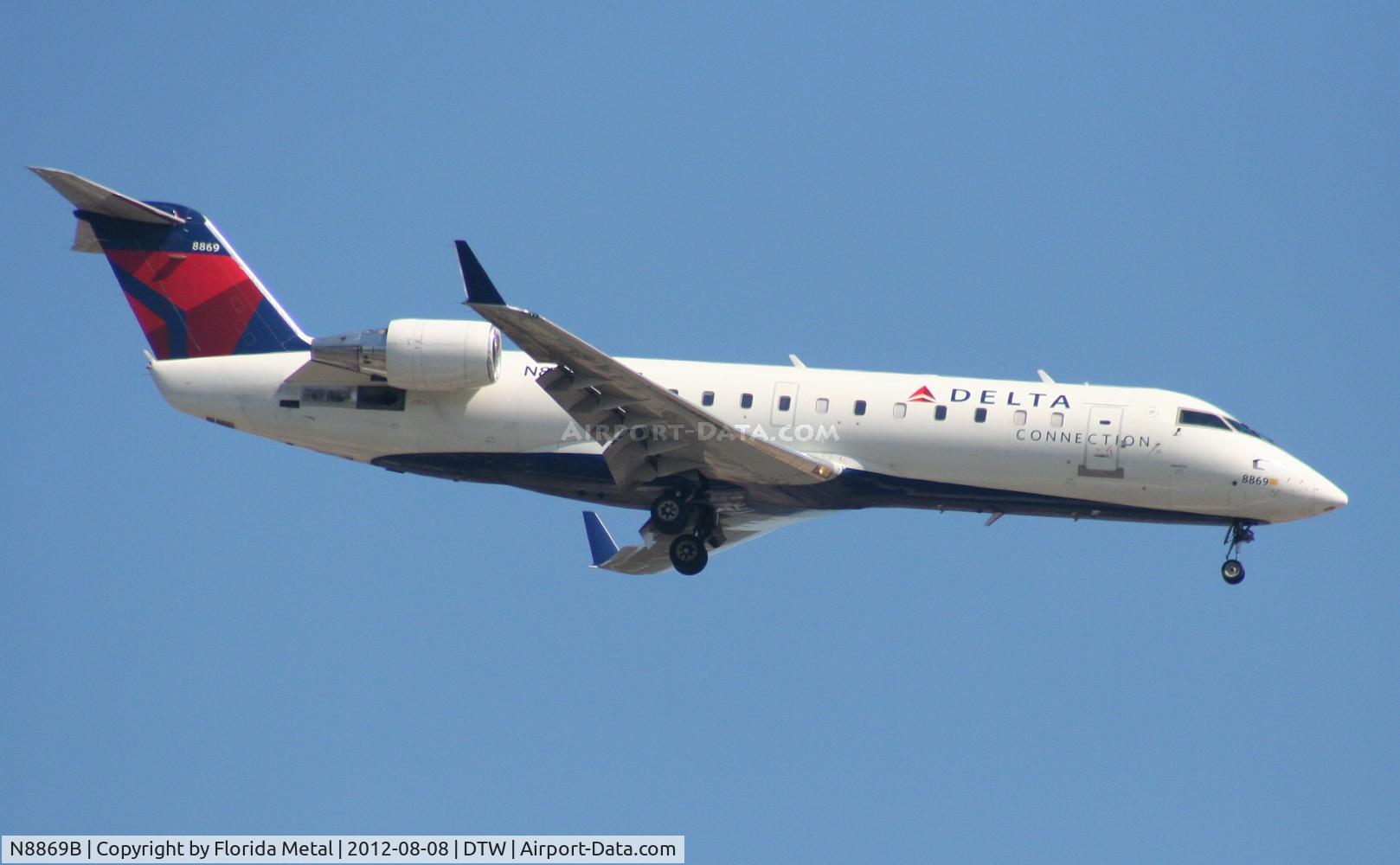 N8869B, 2003 Canadair CRJ-440 (CL-600-2B19) Regional Jet C/N 7869, Delta Connection CRJ-440